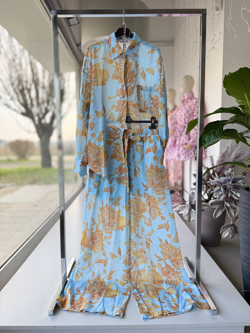 Фото Joie Clair (J-Clair)