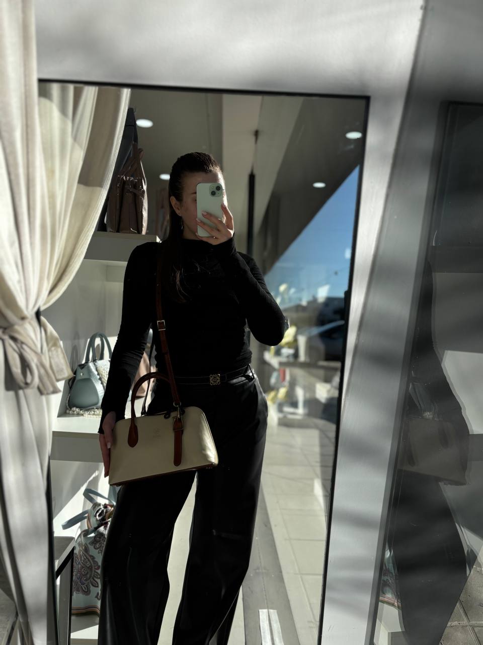 Фото Leather Country