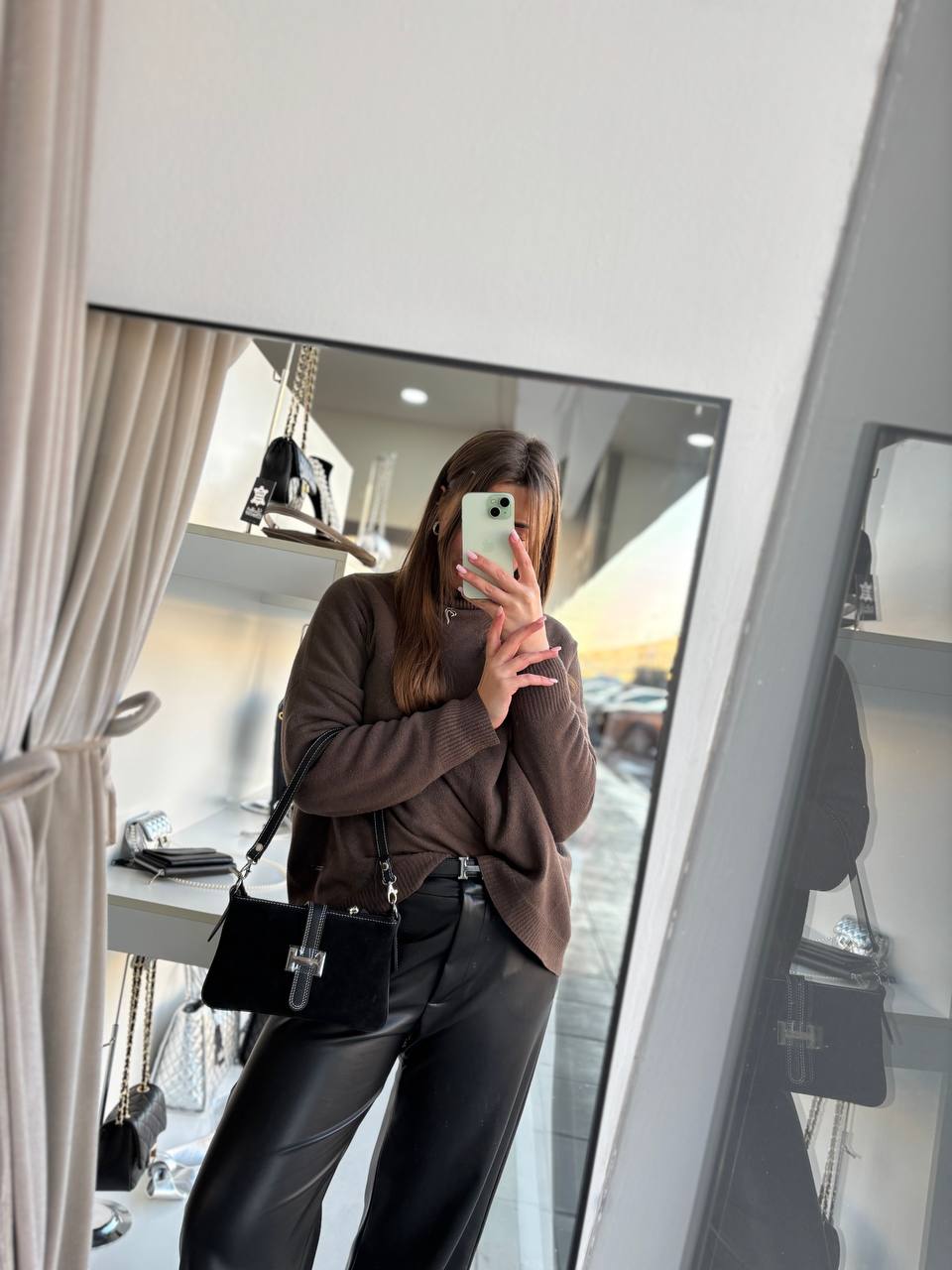 Фото Leather Country