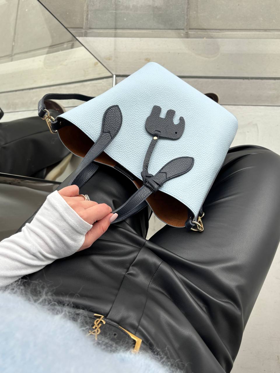 Фото Leather Country