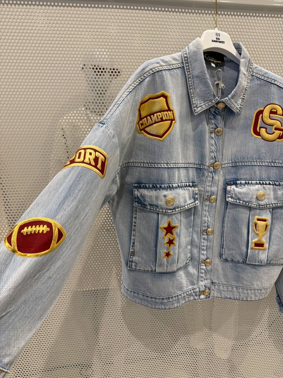 Фото Gil Santucci