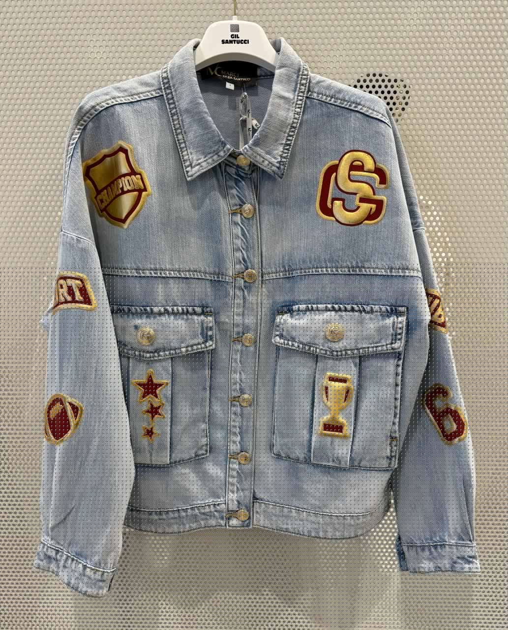 Фото Gil Santucci