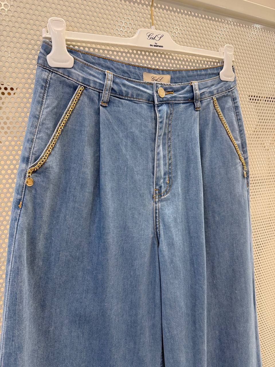 Фото Gil Santucci