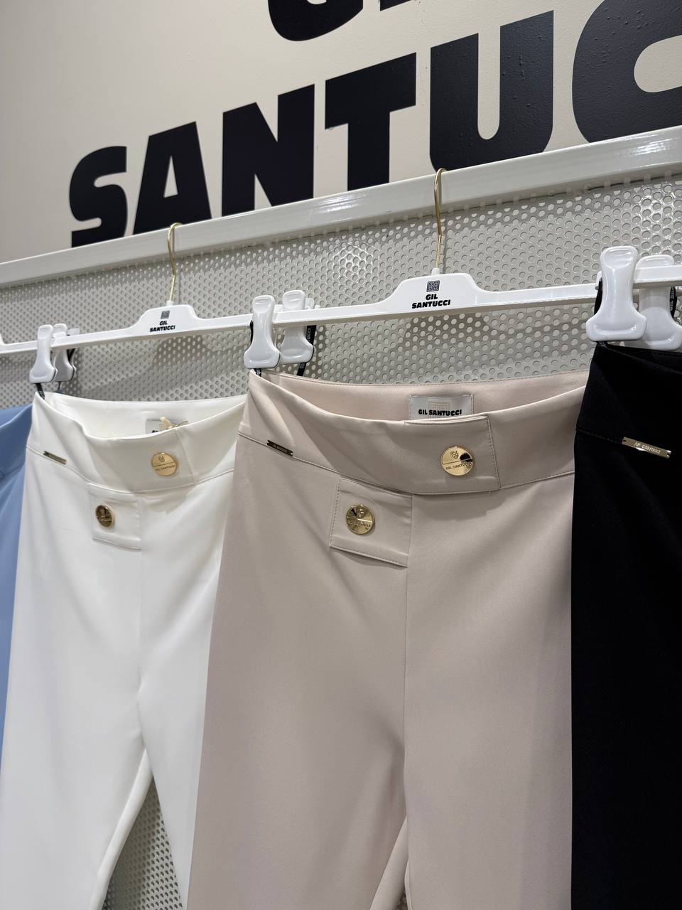 Фото Gil Santucci