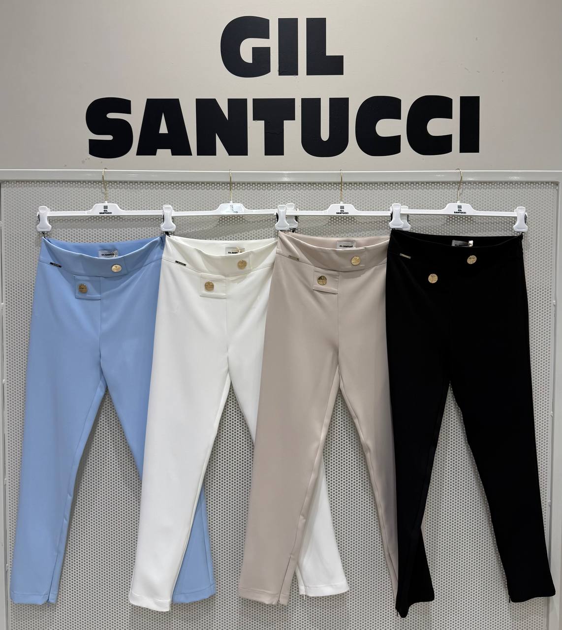 Фото Gil Santucci