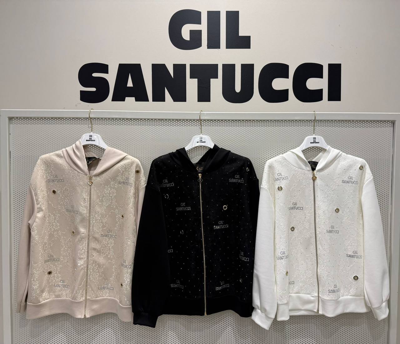 Фото Gil Santucci