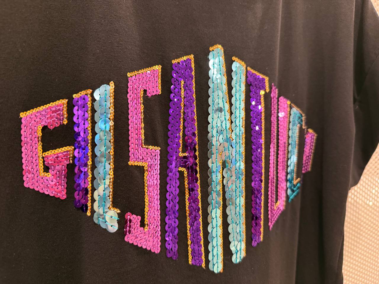 Фото Gil Santucci