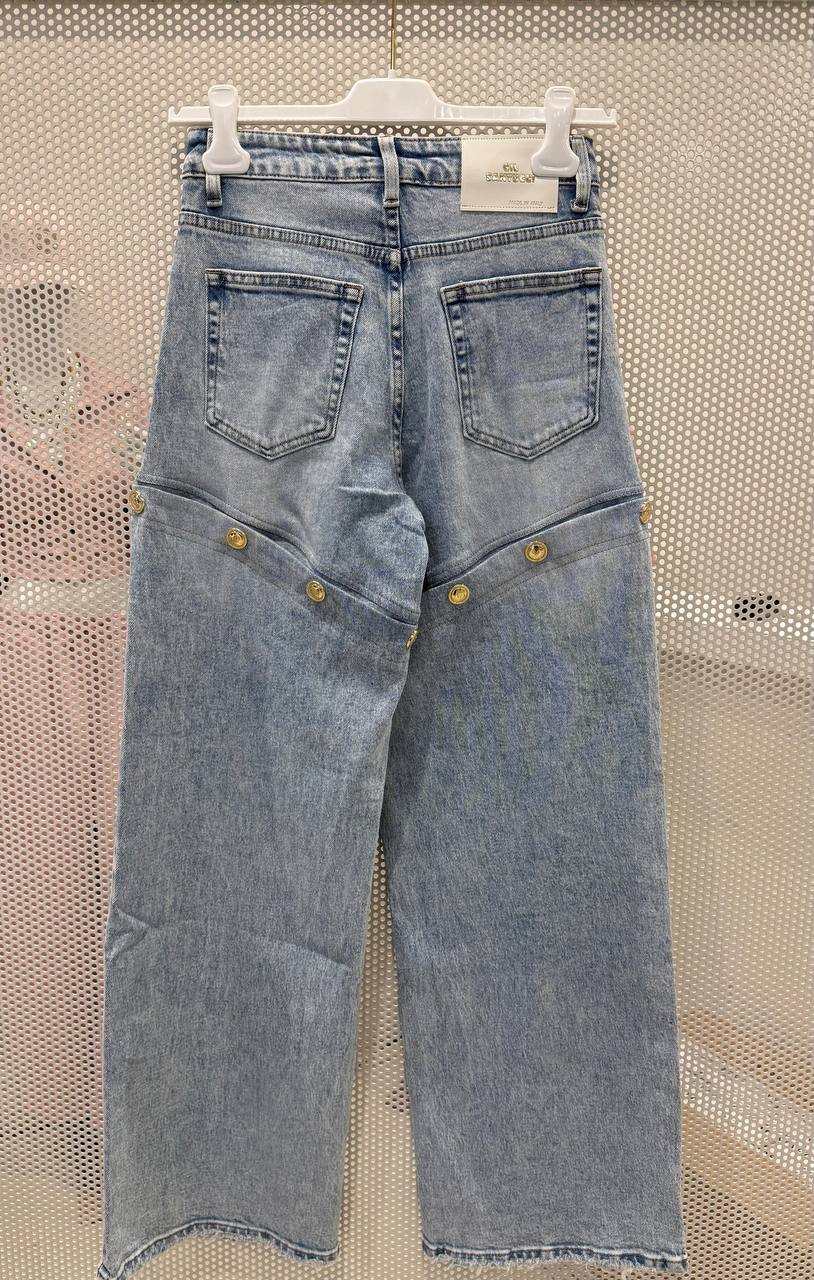 Фото Gil Santucci