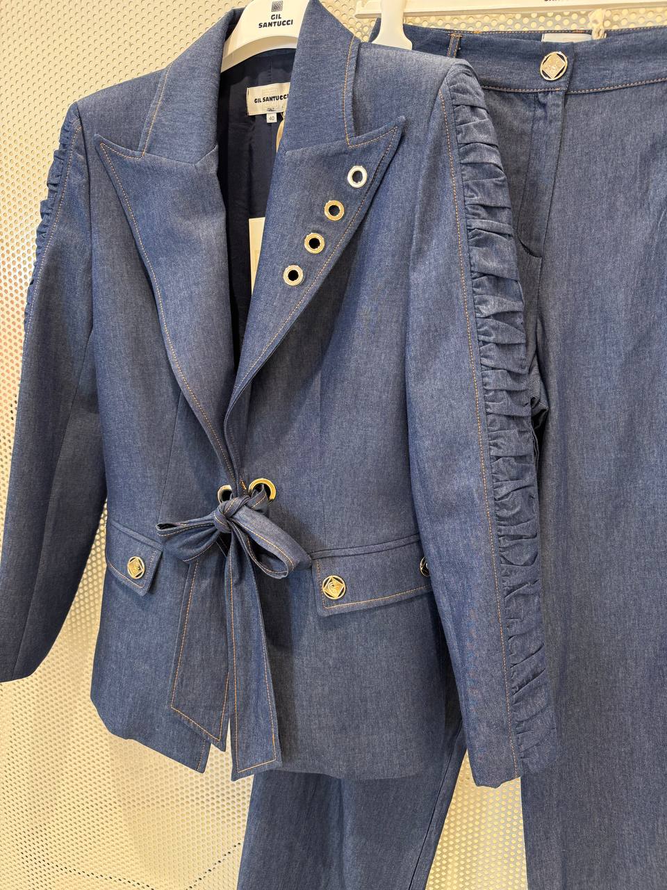 Фото Gil Santucci