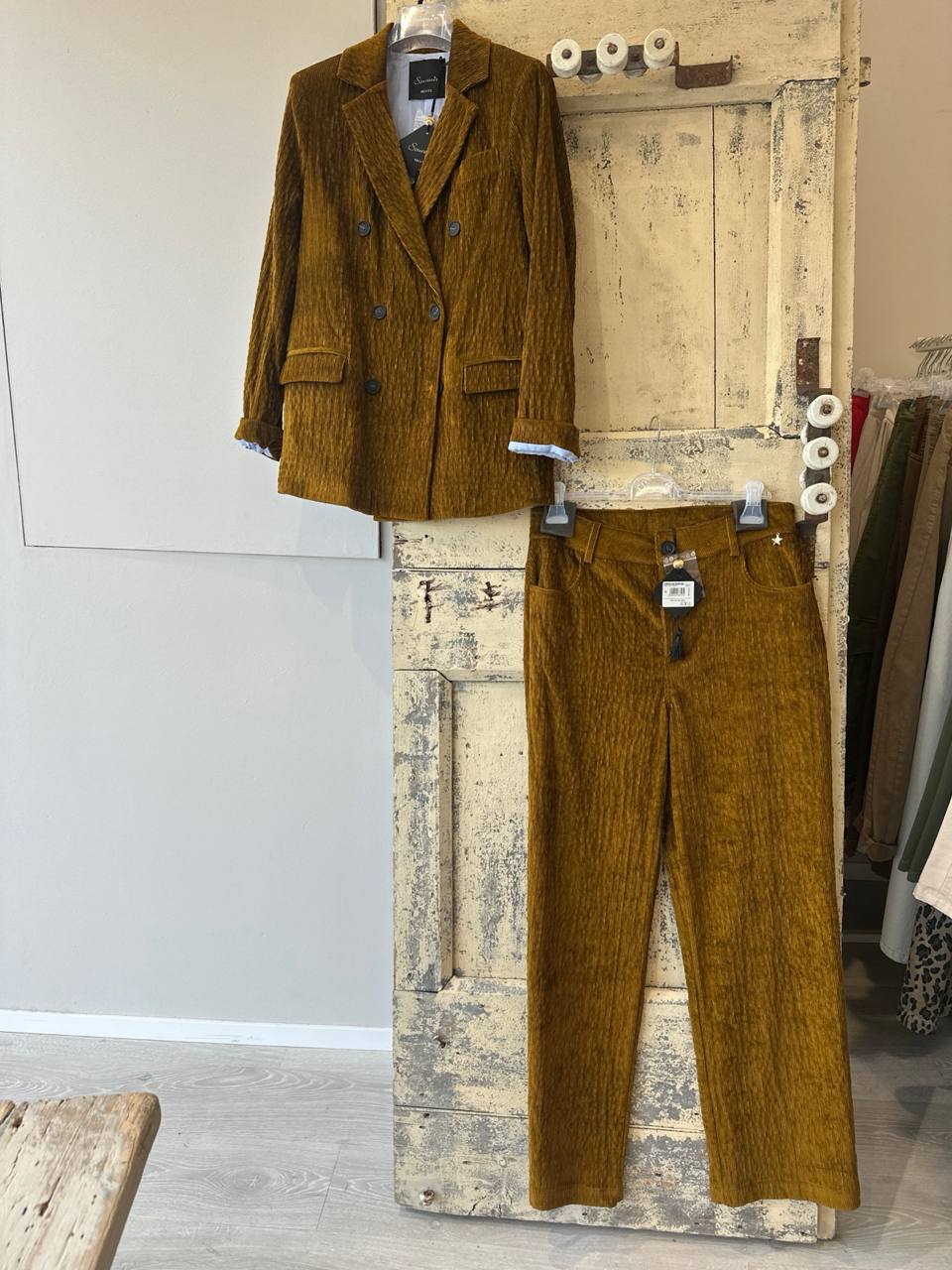 Итальянская одежда, бренд Souvenir, арт. 74142567