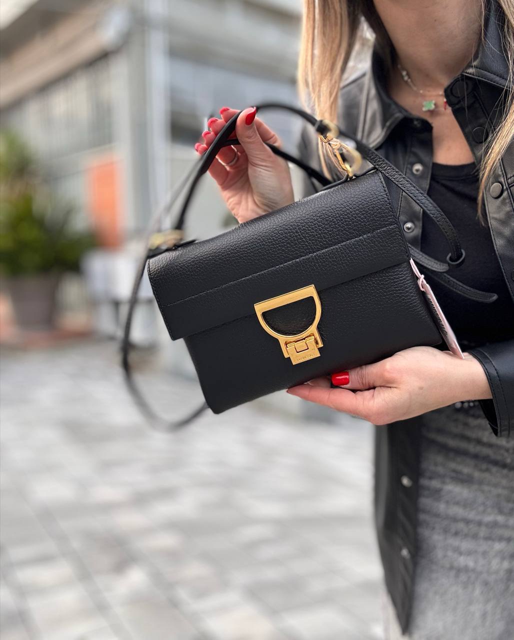 Фото Roberto Serpentini