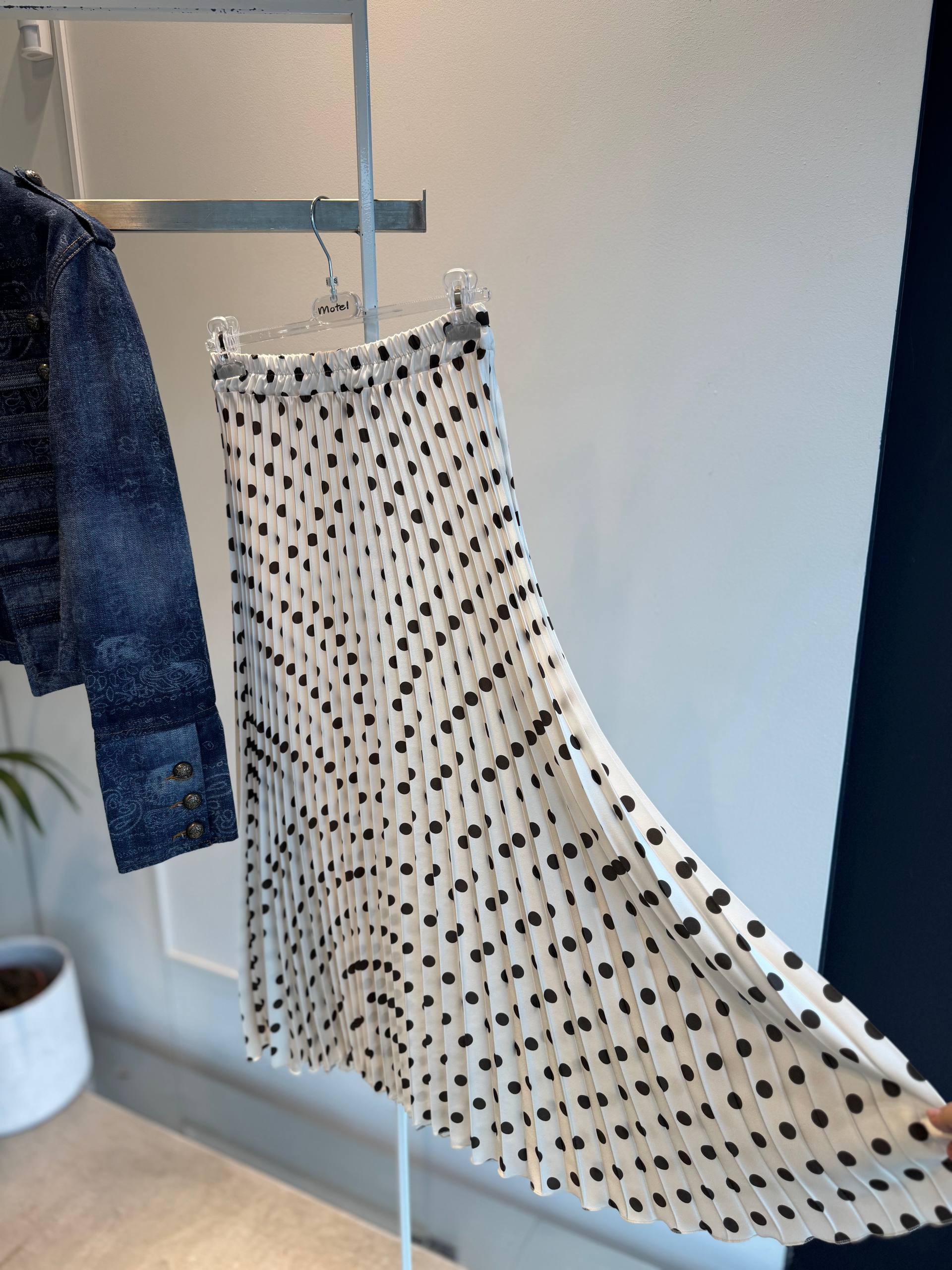 Итальянская одежда, бренд Motel, арт. 74198167