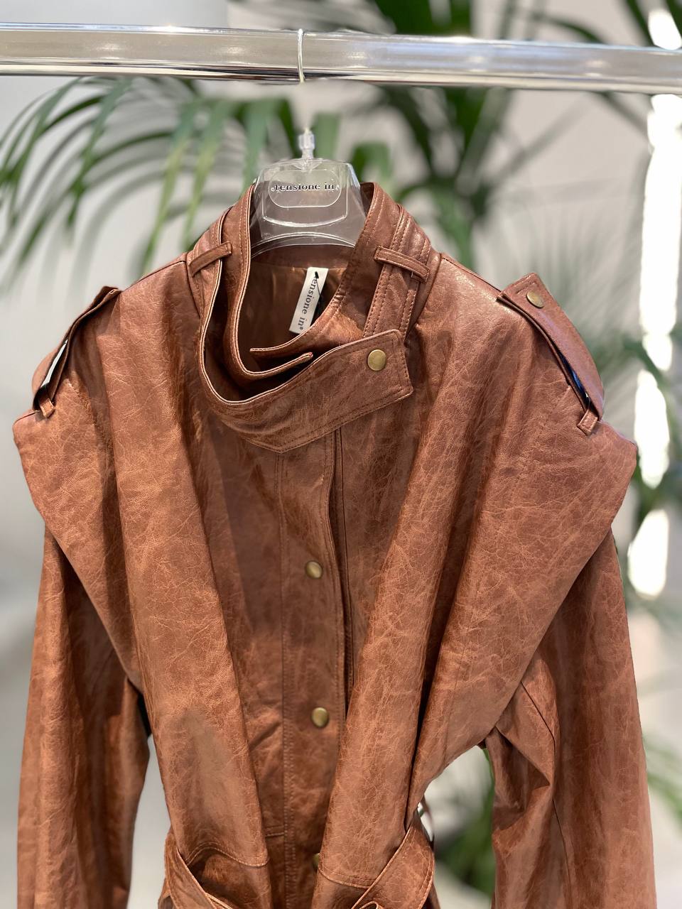 Фото Tensione in