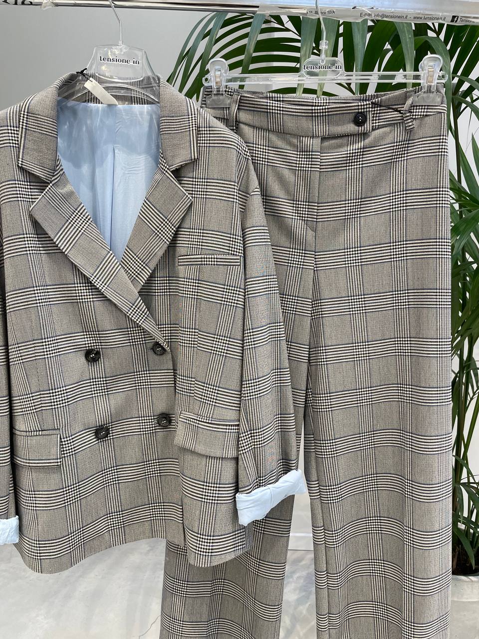 Фото Tensione in