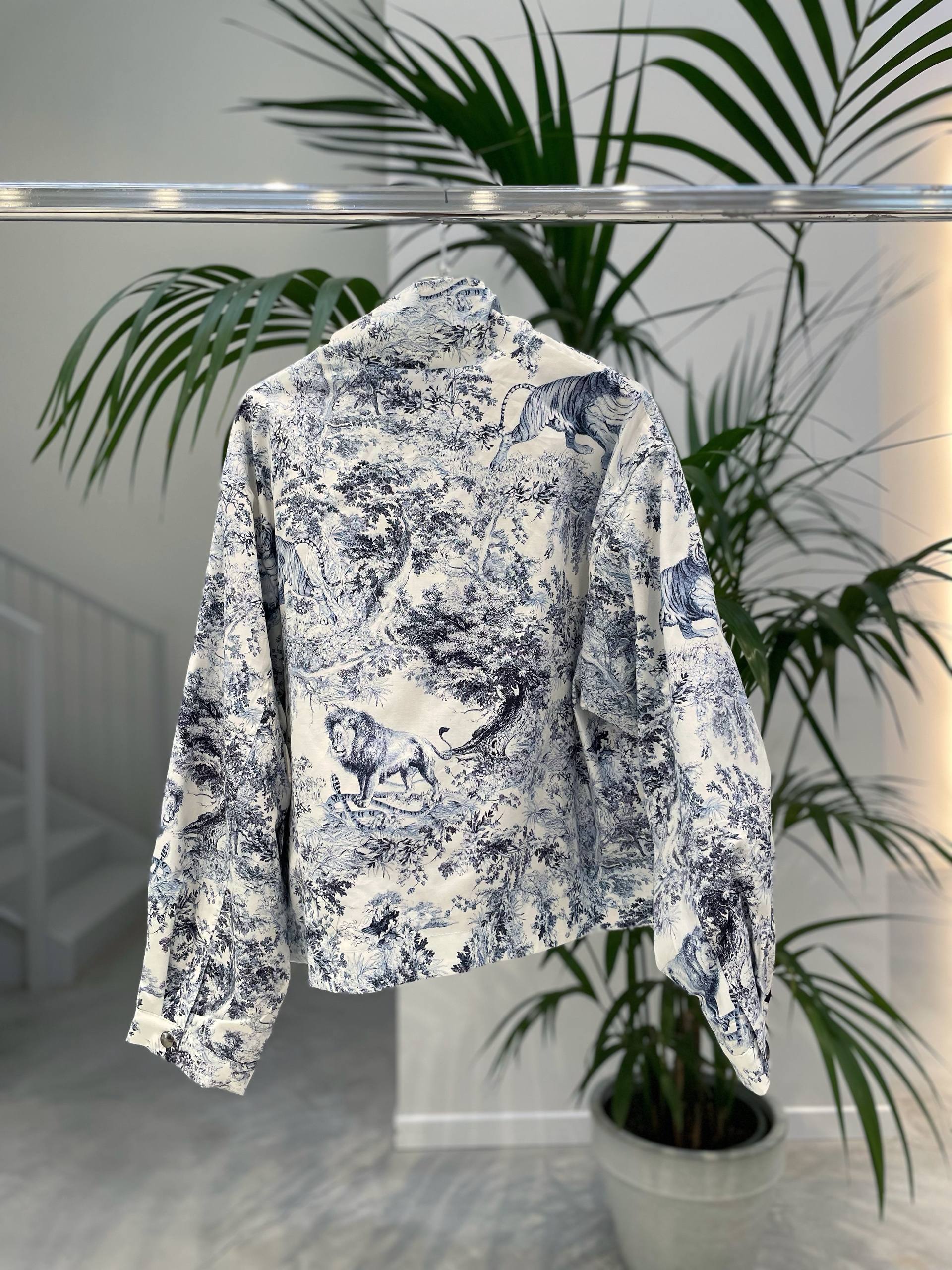 Фото Tensione in