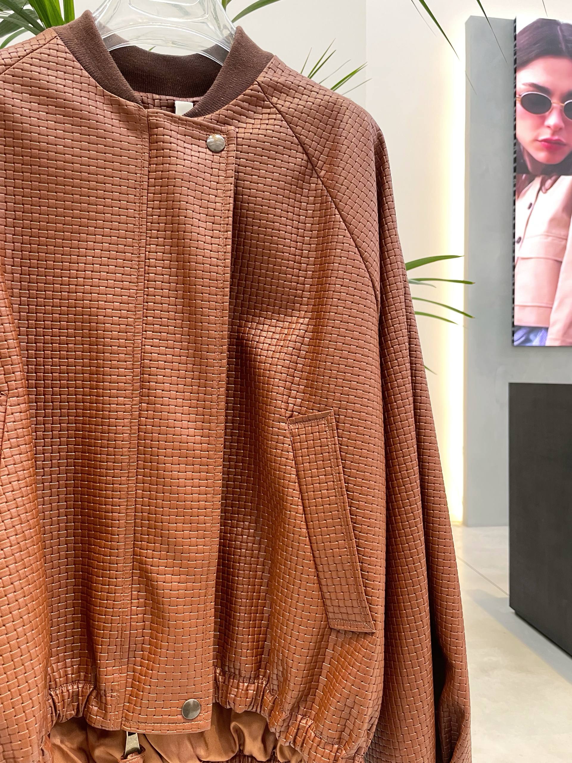 Фото Tensione in