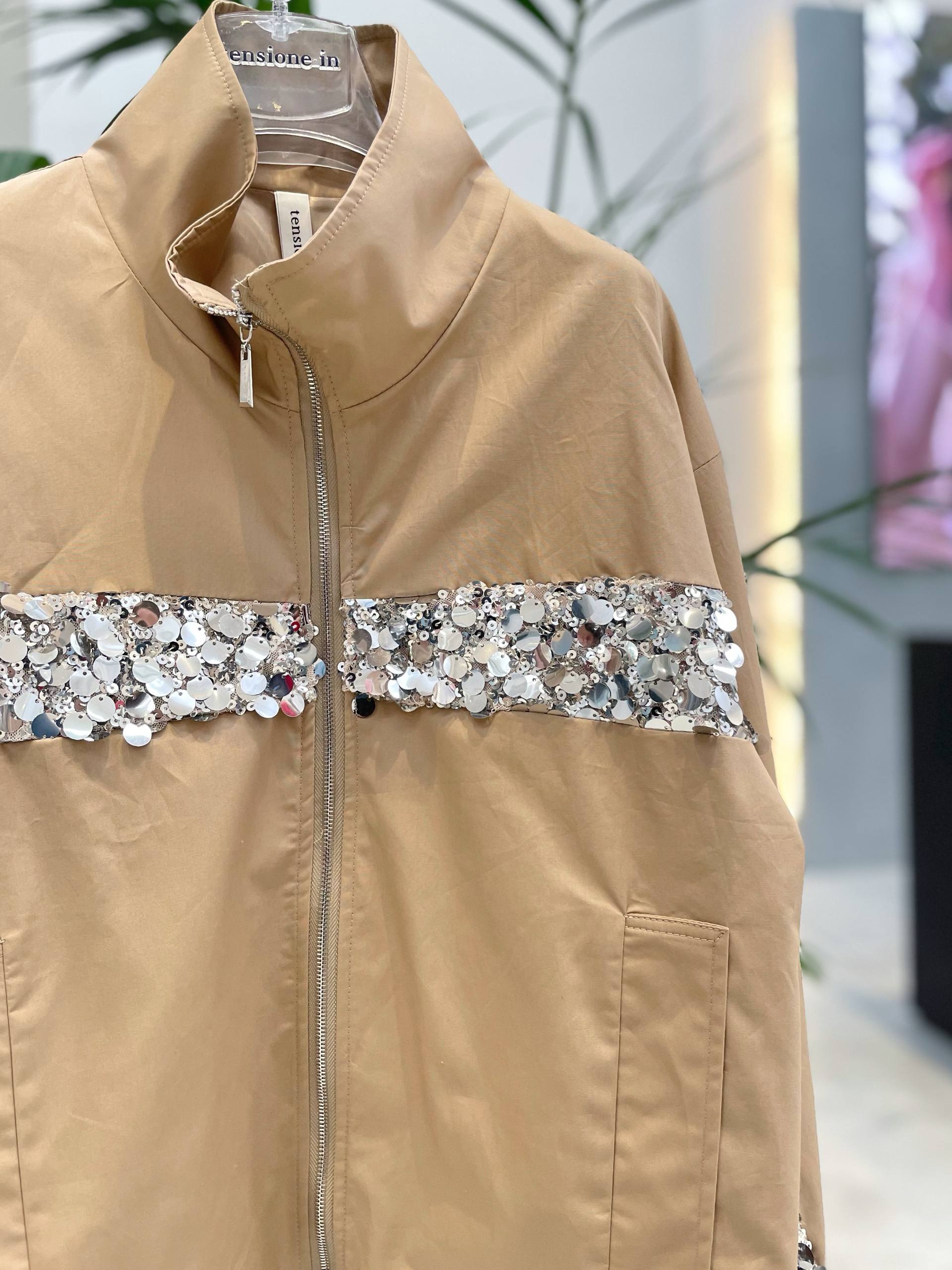 Фото Tensione in