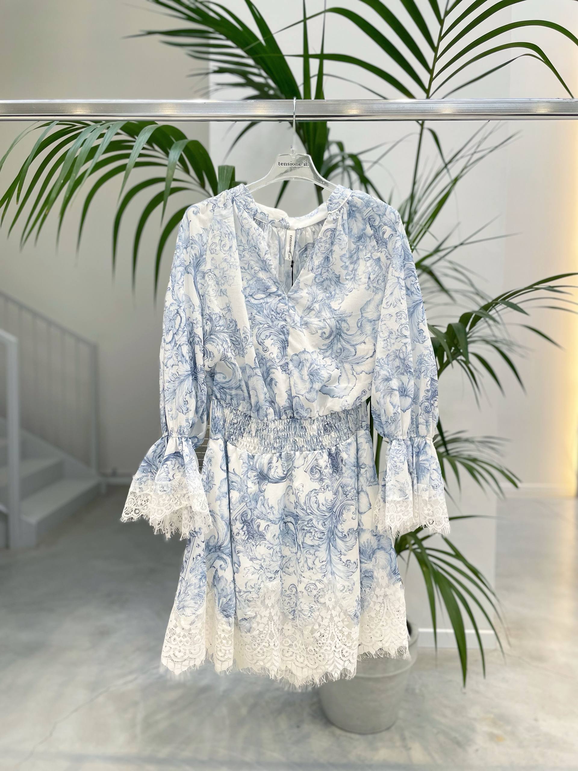 Фото Tensione in