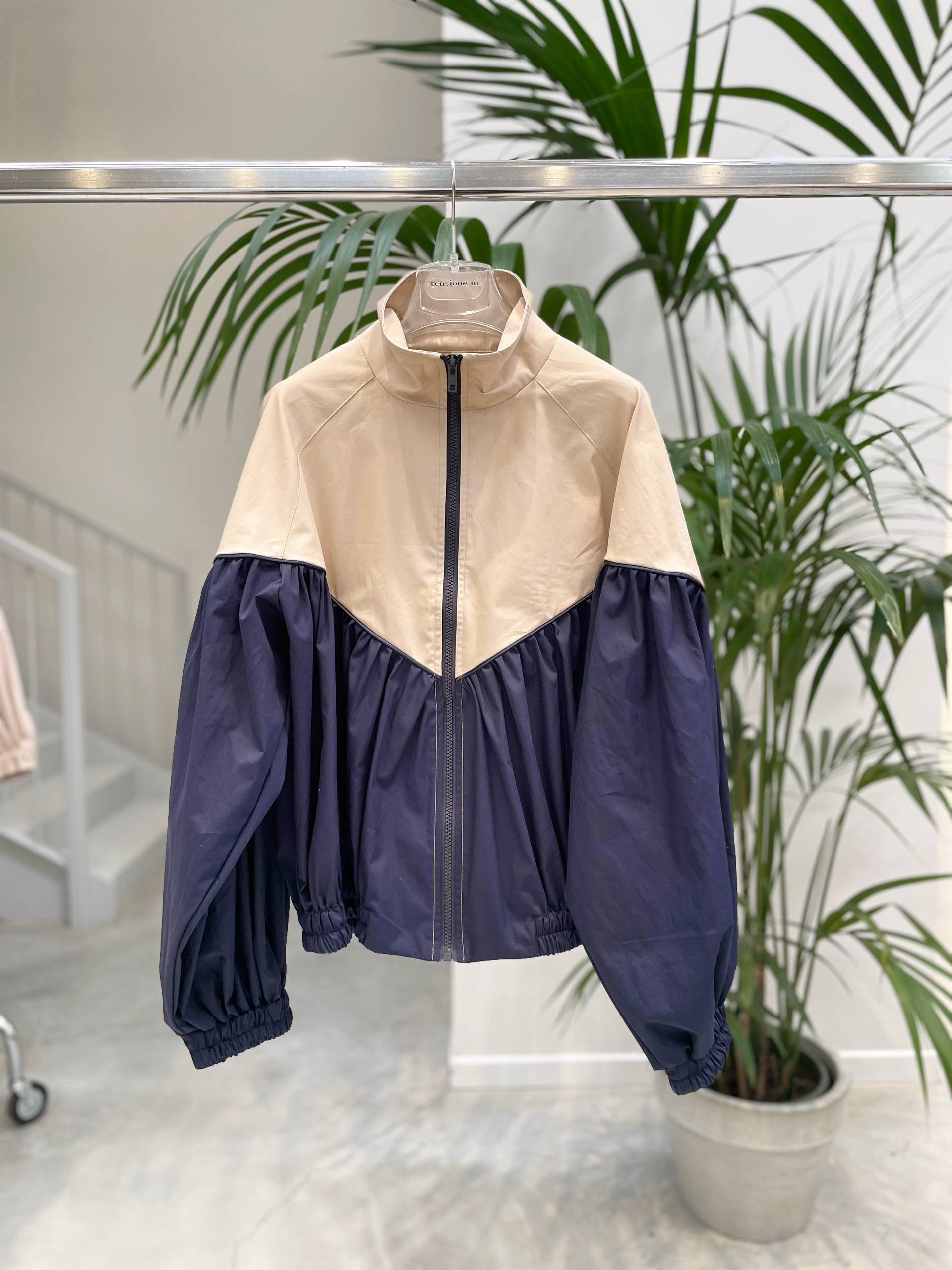 Фото Tensione in