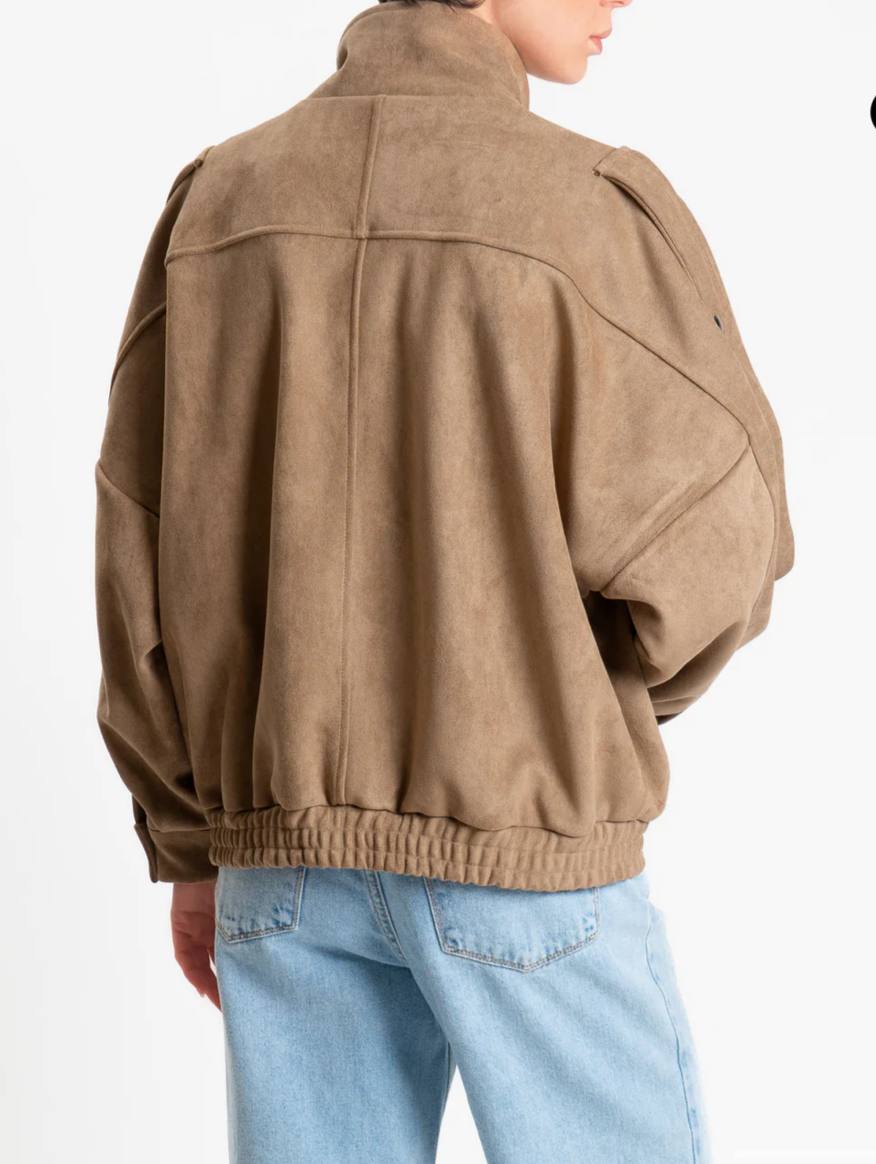 Фото Tensione in