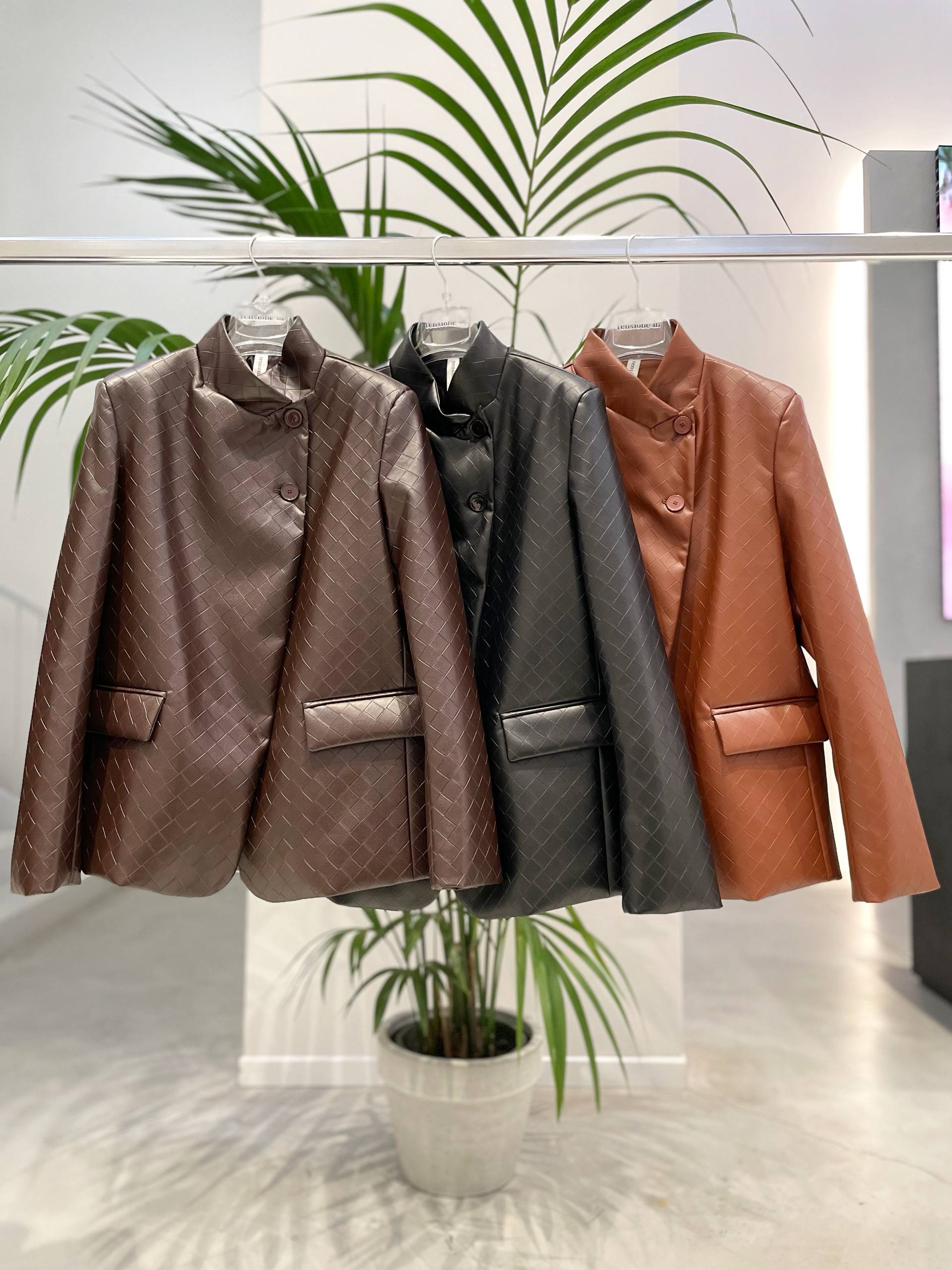 Фото Tensione in