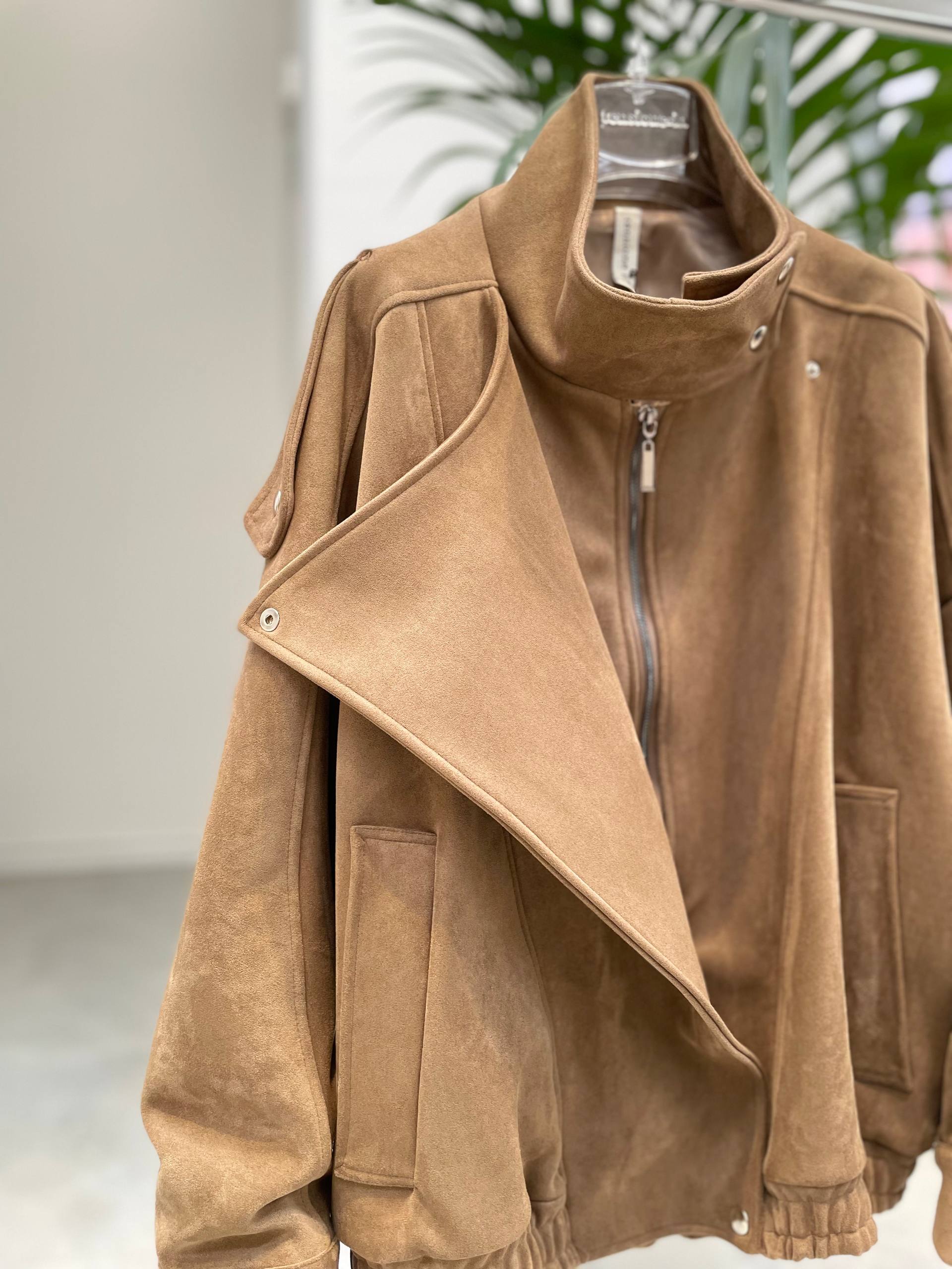 Фото Tensione in