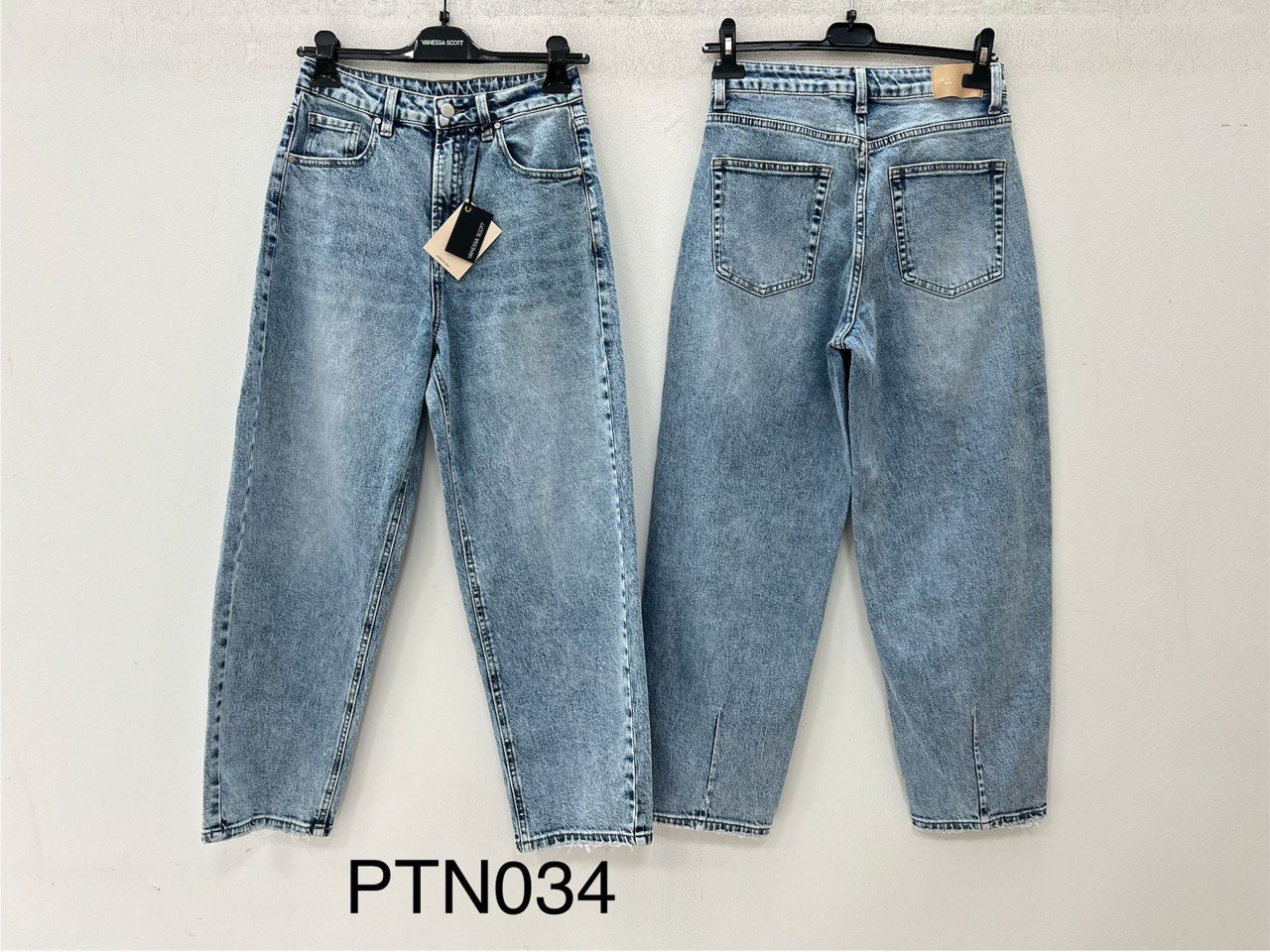 Фото Vanessa Scott