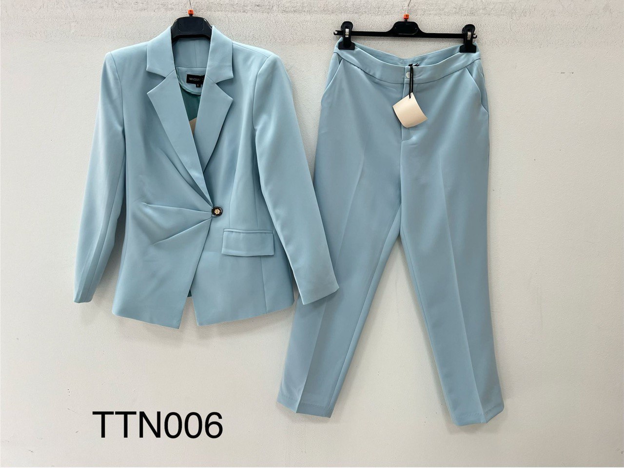 Фото Vanessa Scott