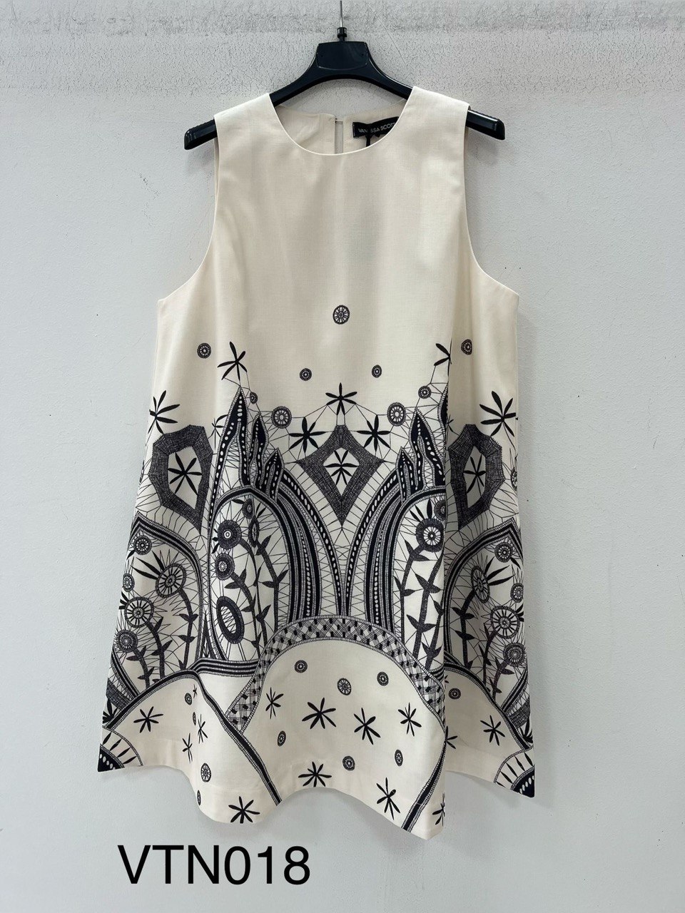 Фото Vanessa Scott