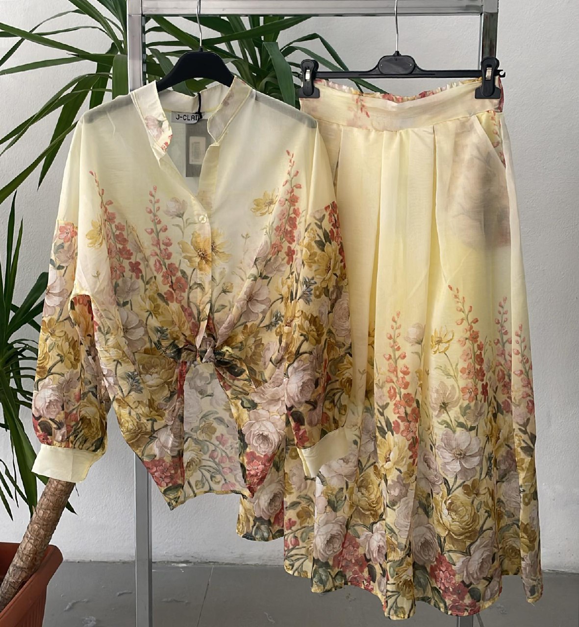 Фото Joie Clair (J-Clair)