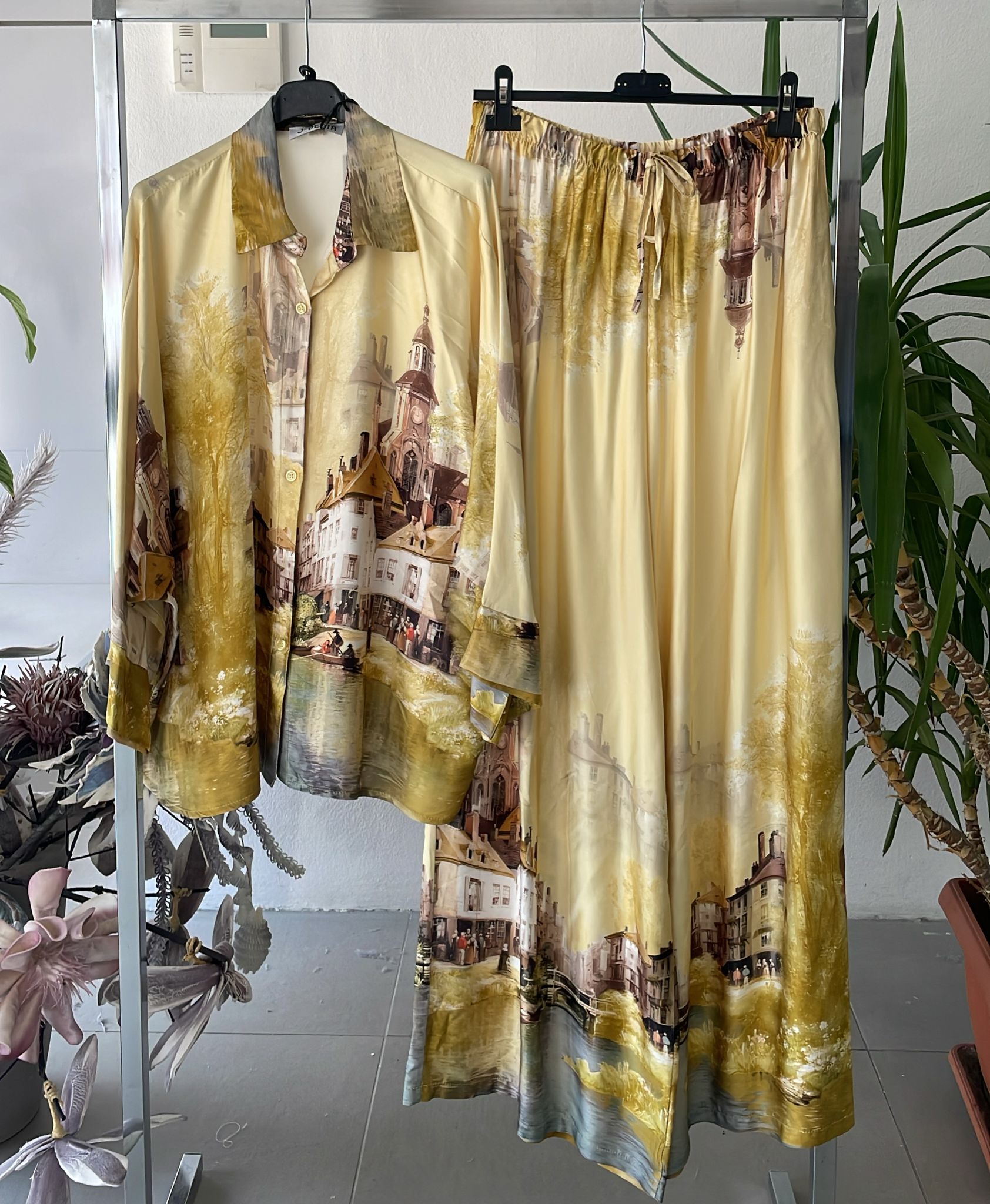 Фото Joie Clair (J-Clair)