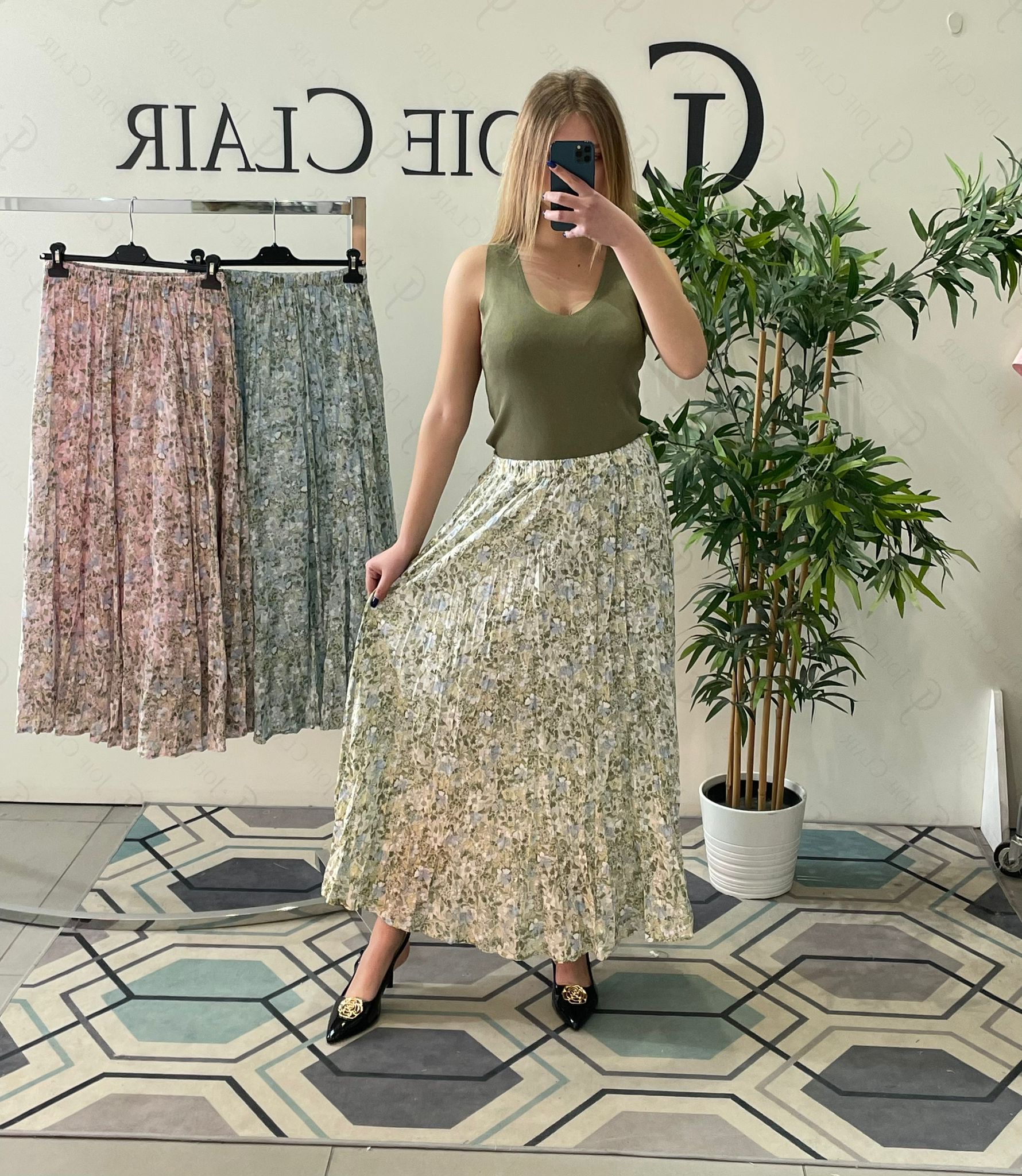 Фото Joie Clair (J-Clair)