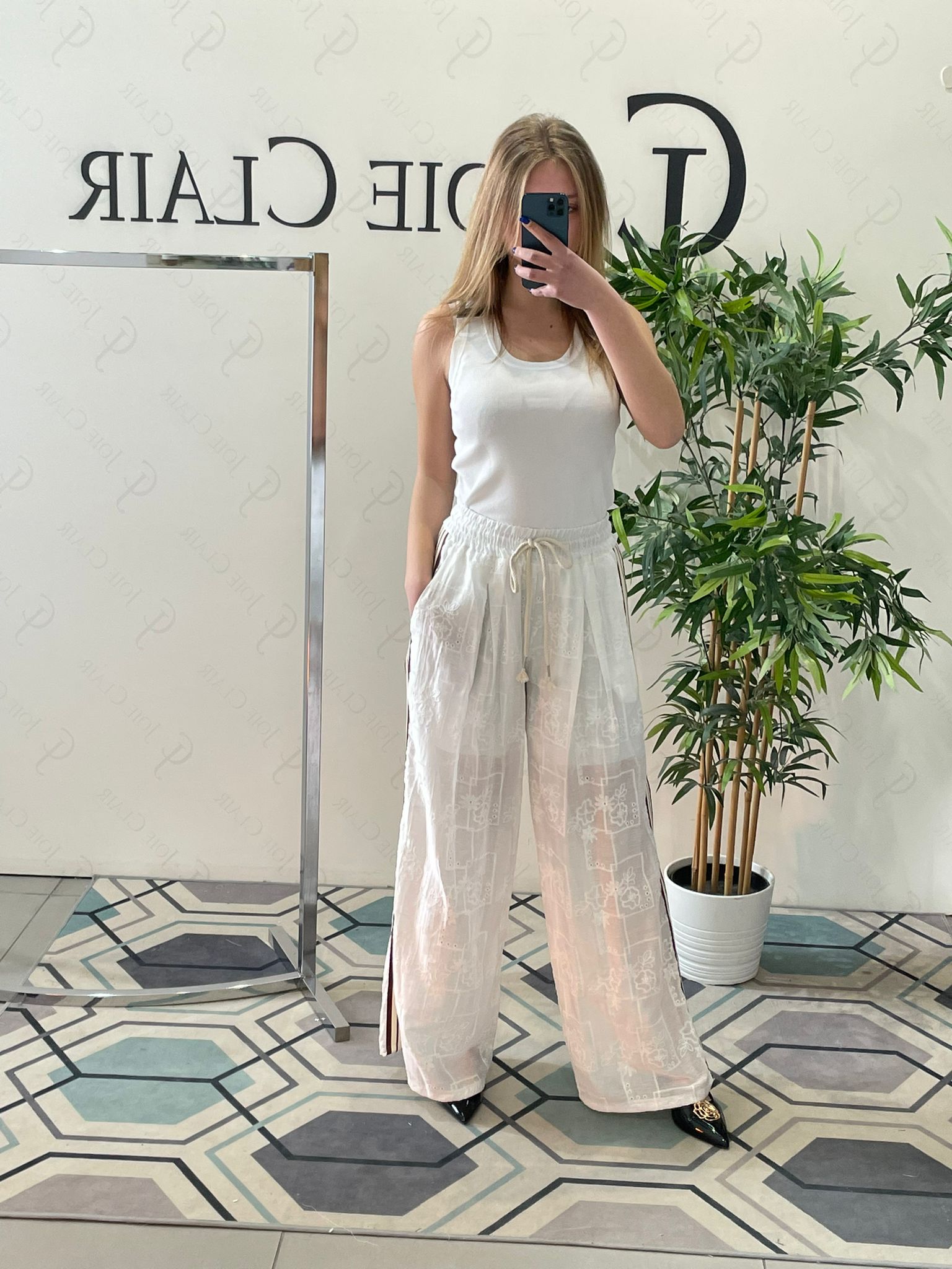 Фото Joie Clair (J-Clair)