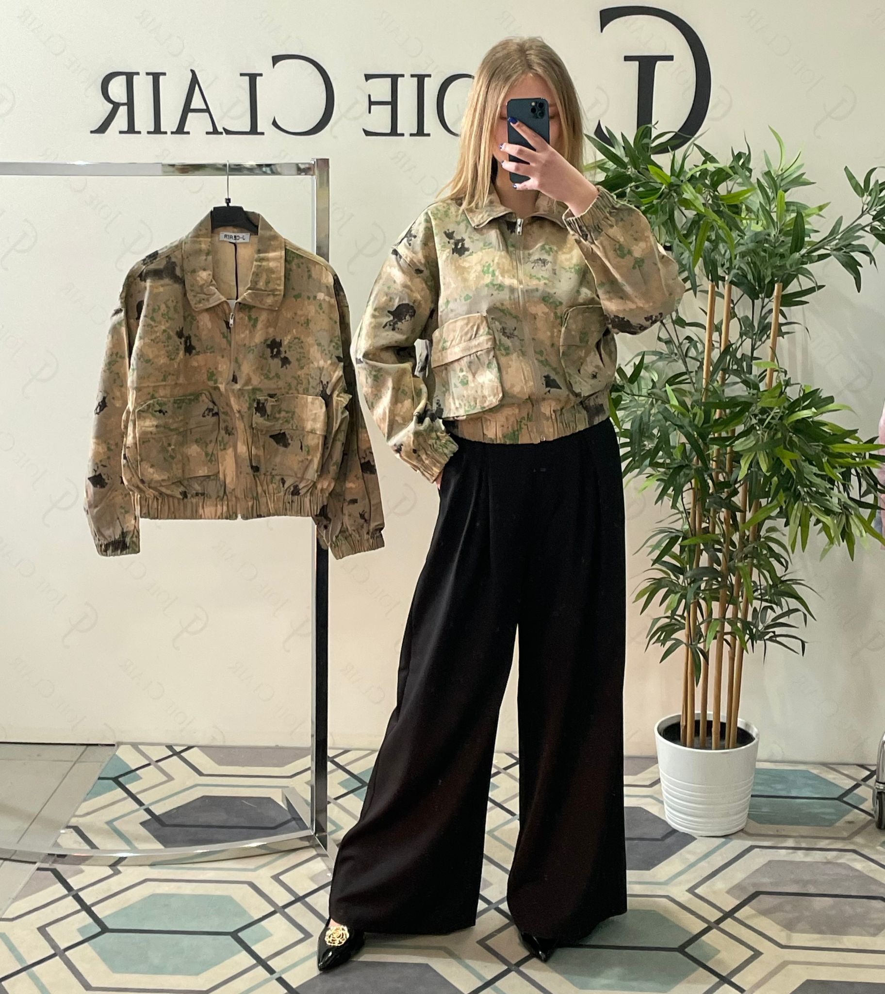 Фото Joie Clair (J-Clair)