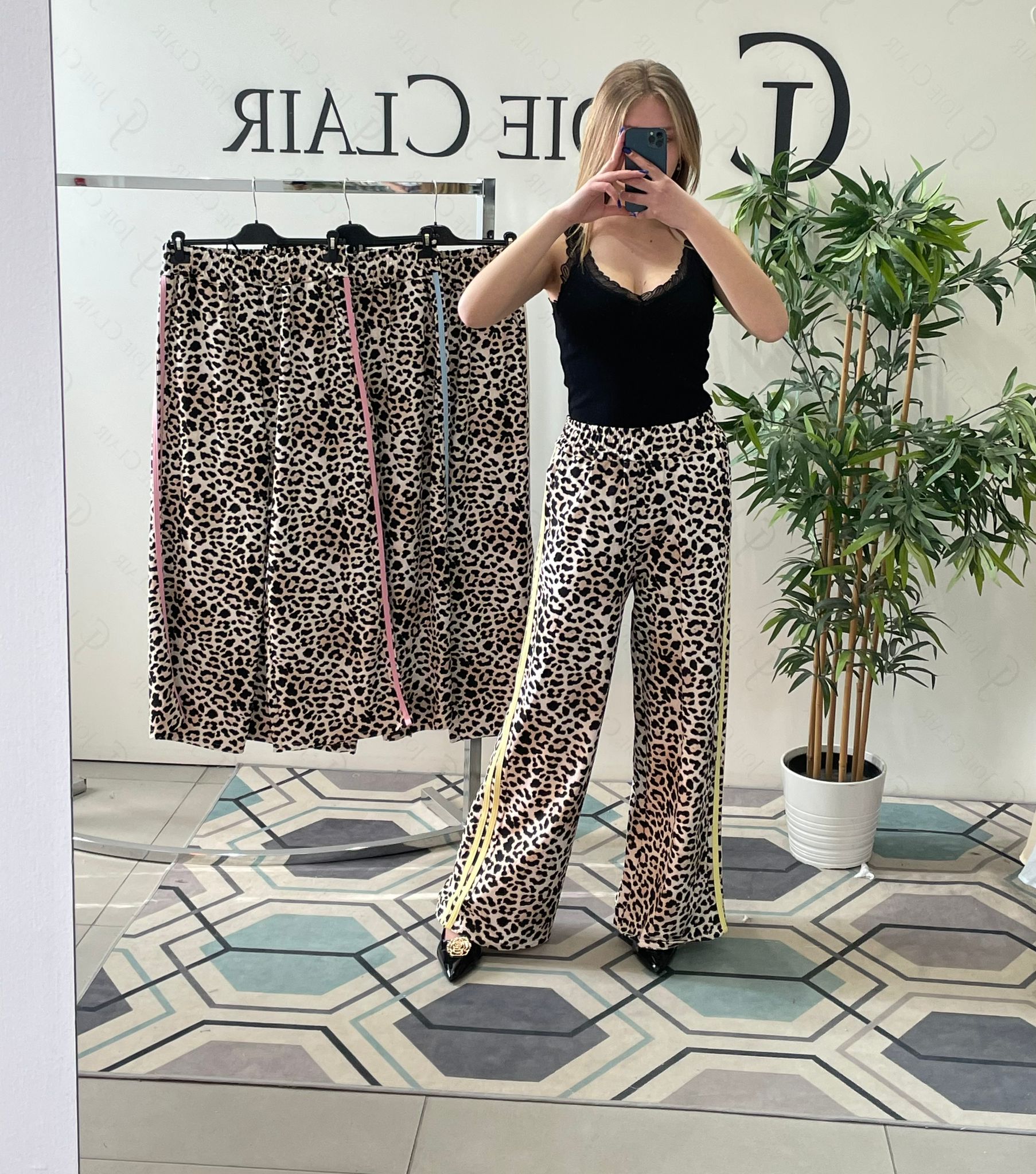 Фото Joie Clair (J-Clair)