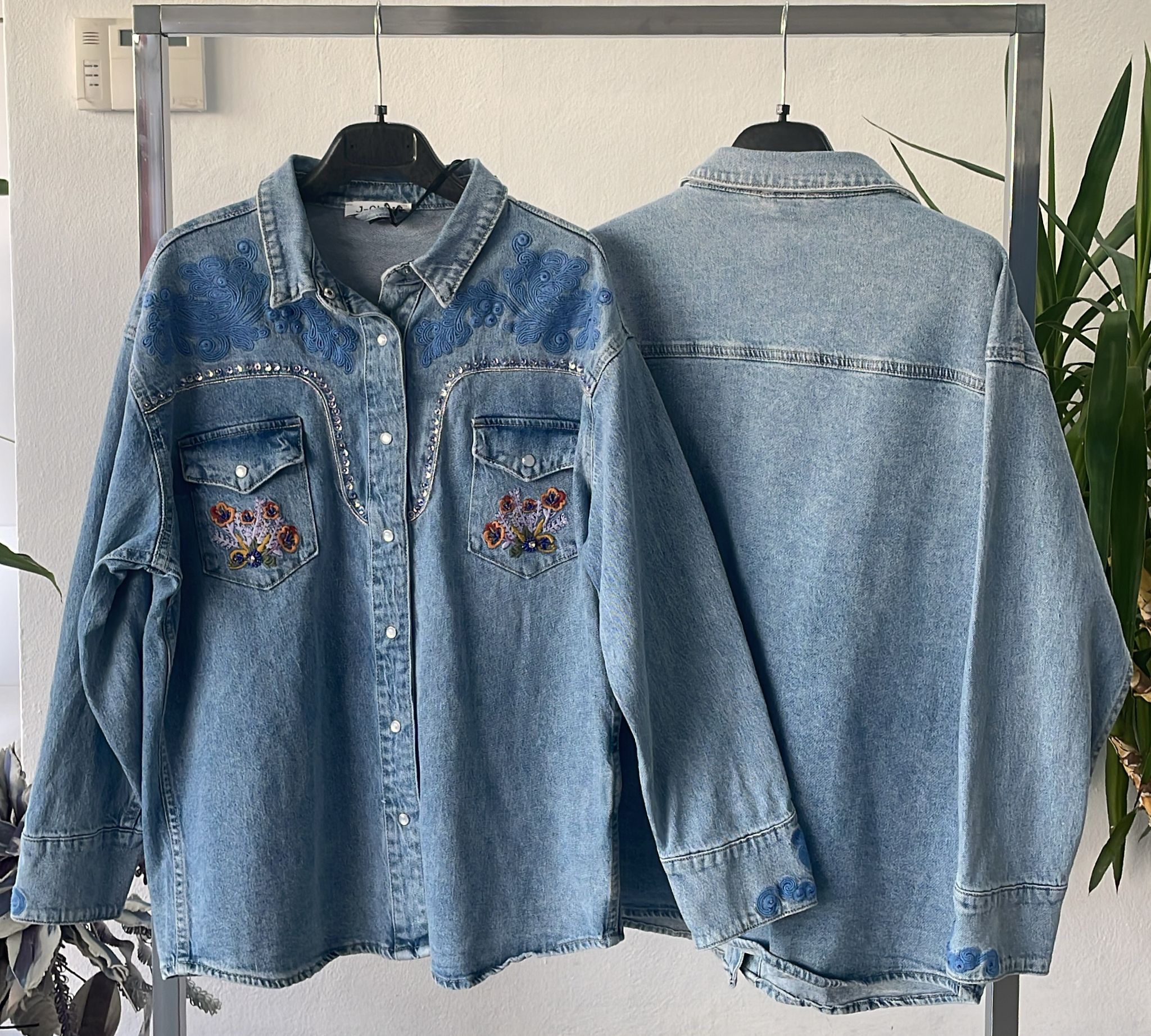 Фото Joie Clair (J-Clair)