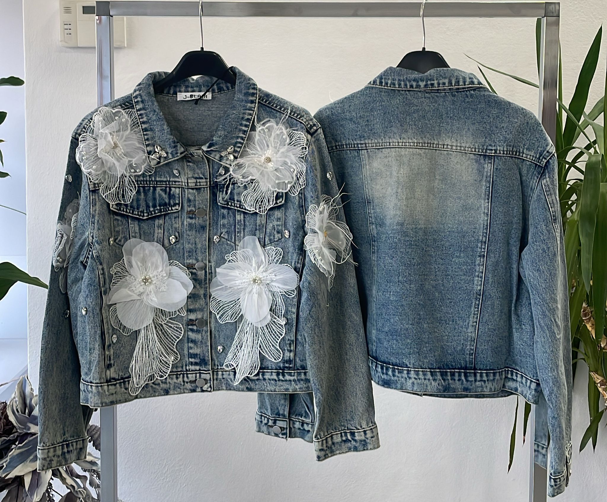 Фото Joie Clair (J-Clair)