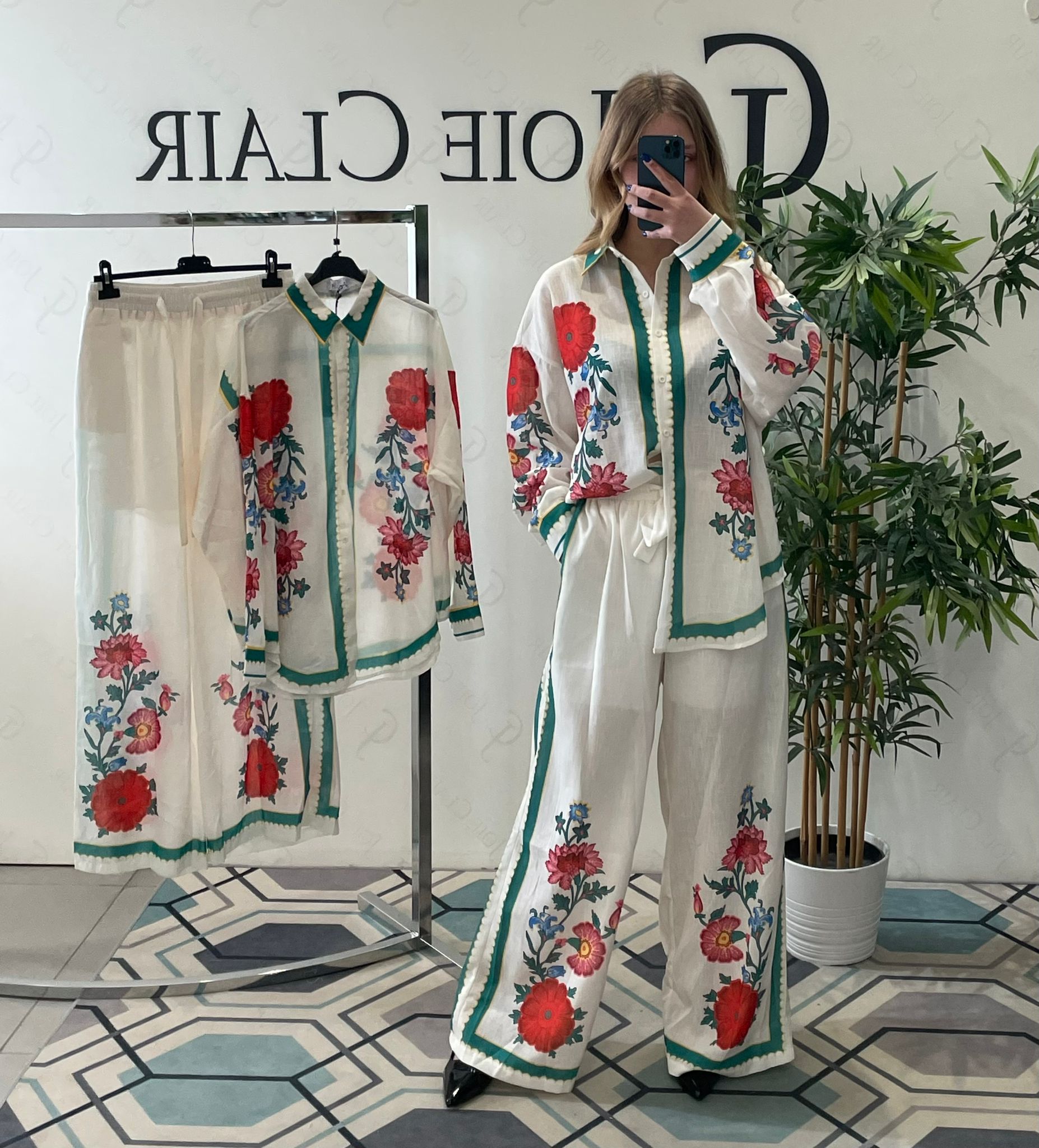 Фото Joie Clair (J-Clair)