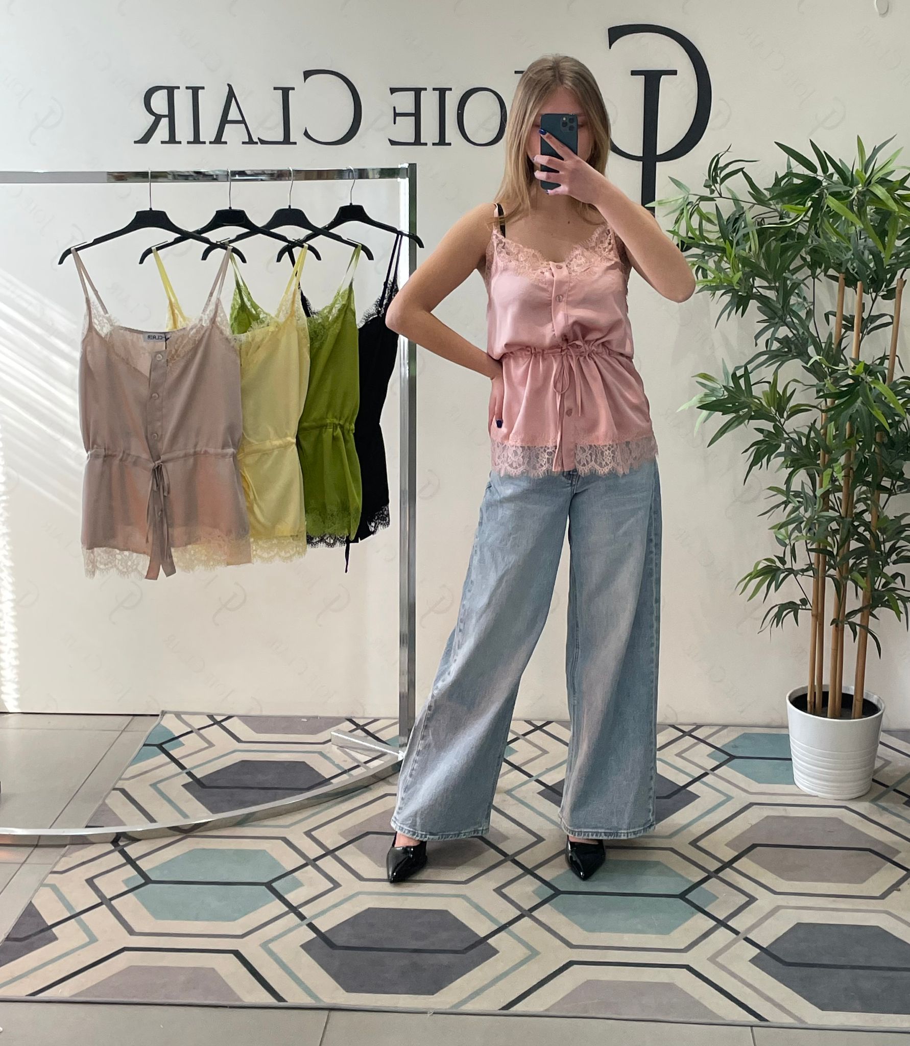 Фото Joie Clair (J-Clair)