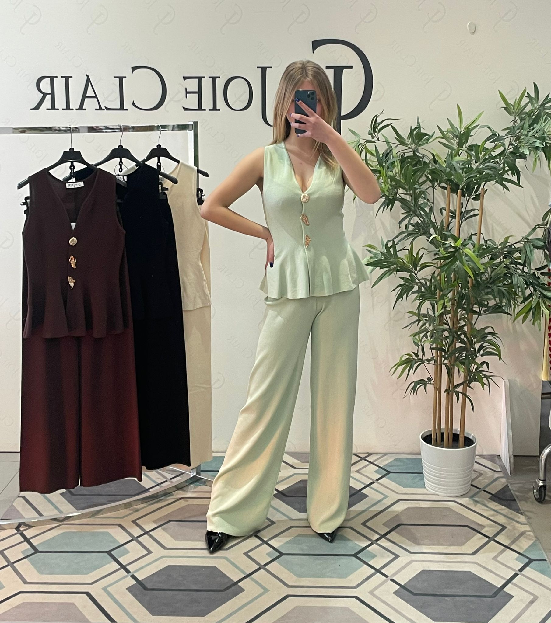 Фото Joie Clair (J-Clair)