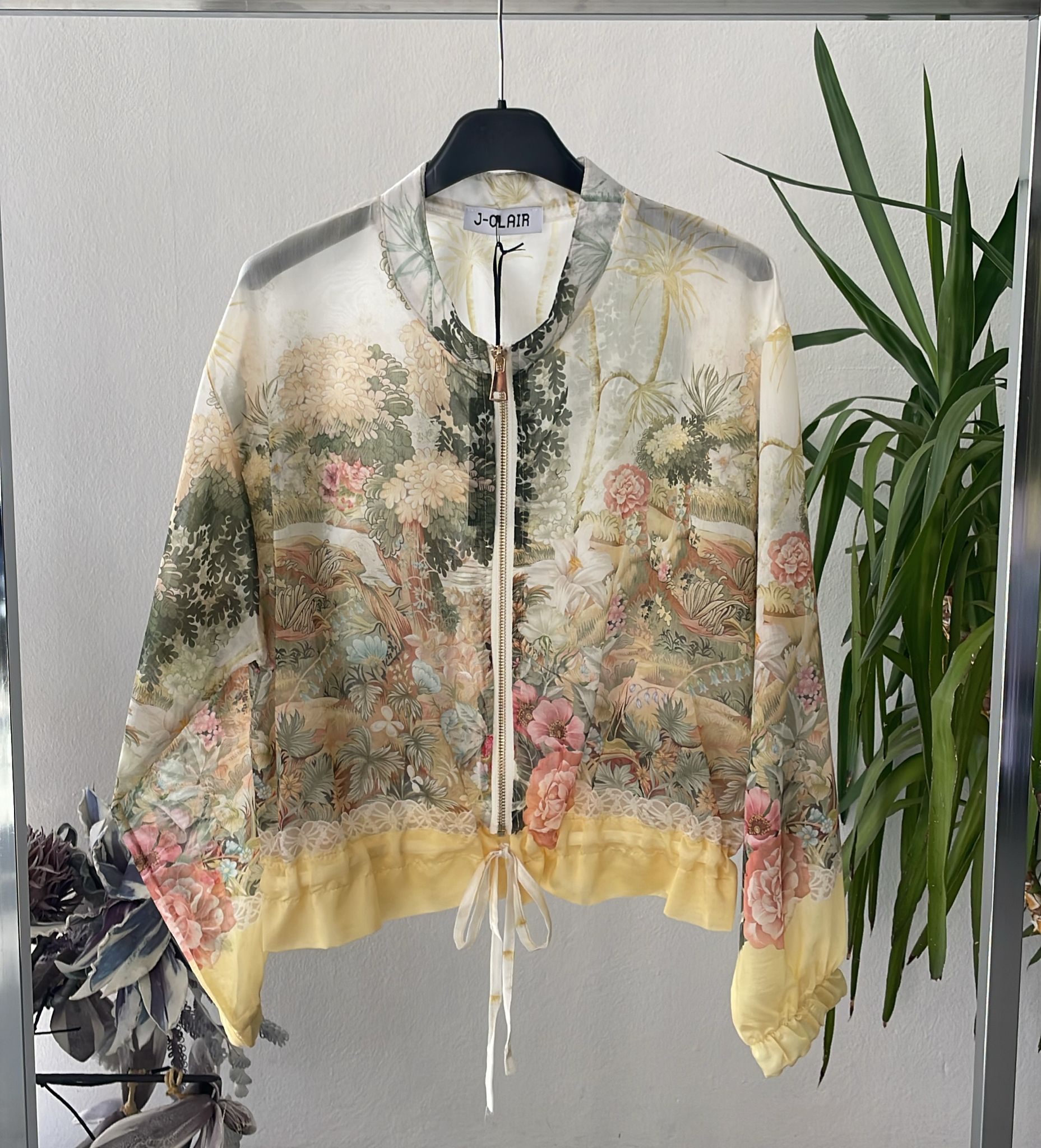 Фото Joie Clair (J-Clair)