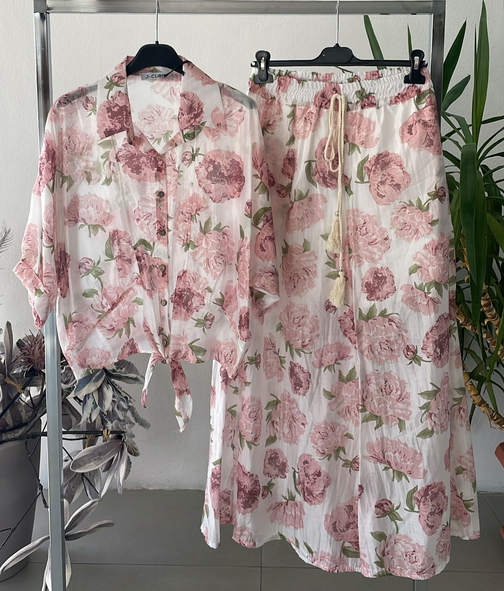 Фото Joie Clair (J-Clair)