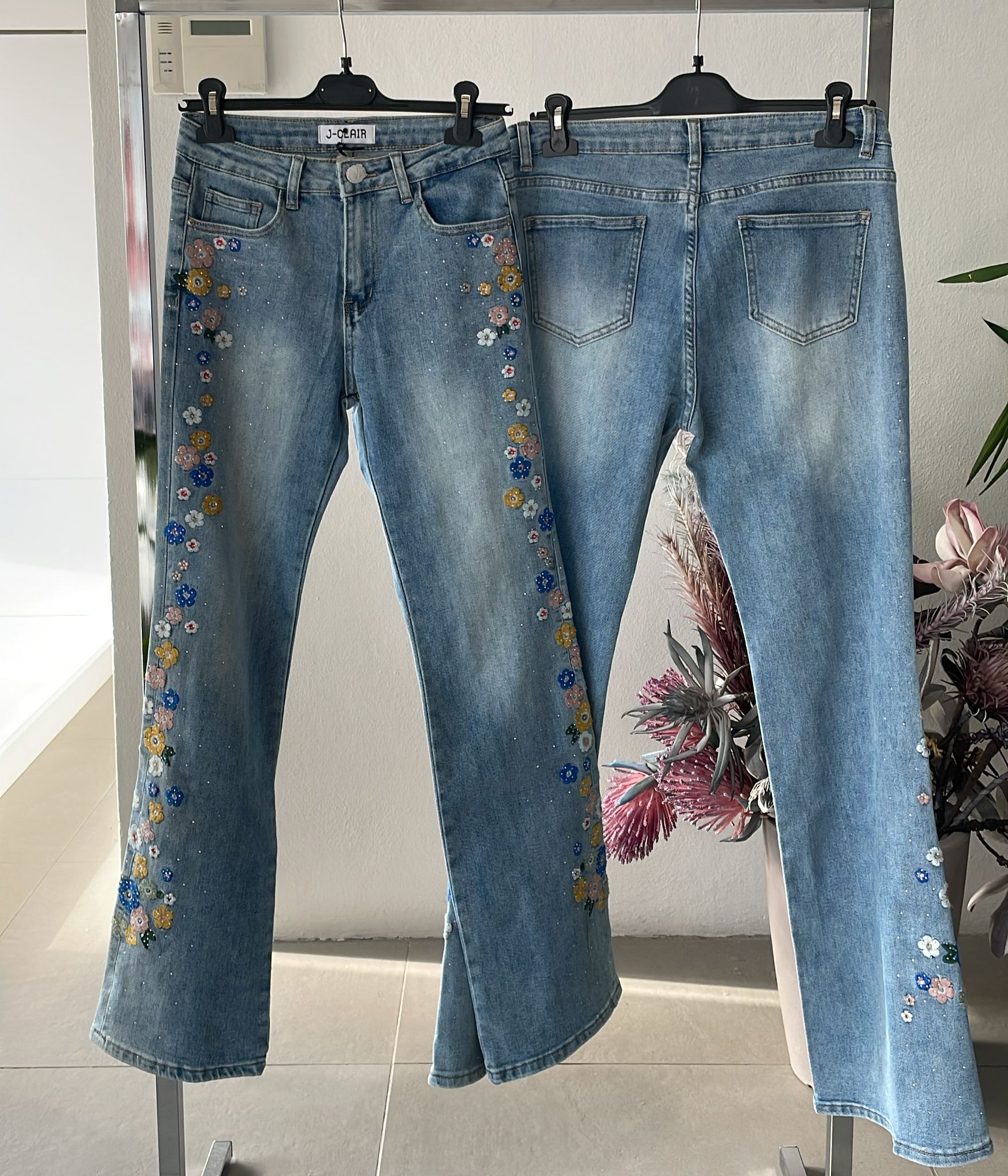 Фото Joie Clair (J-Clair)