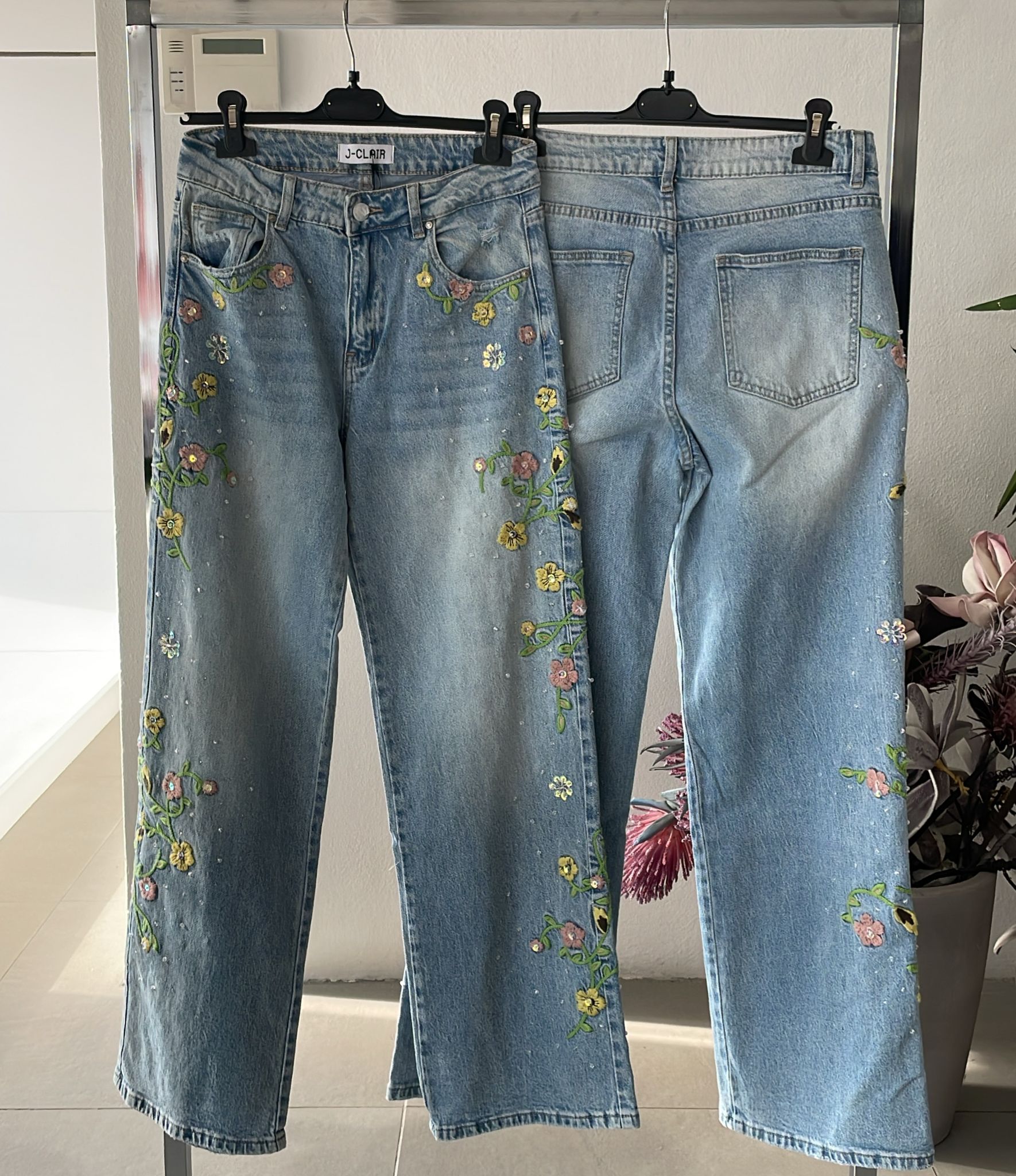 Фото Joie Clair (J-Clair)