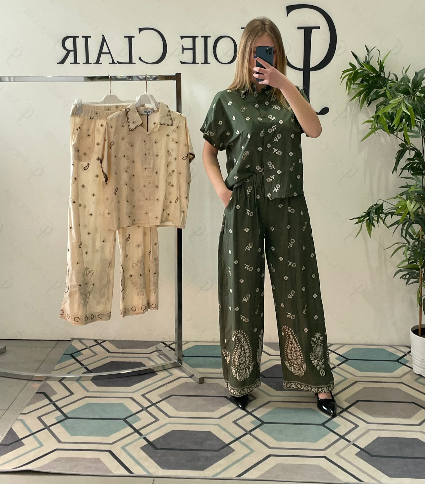 Фото Joie Clair (J-Clair)