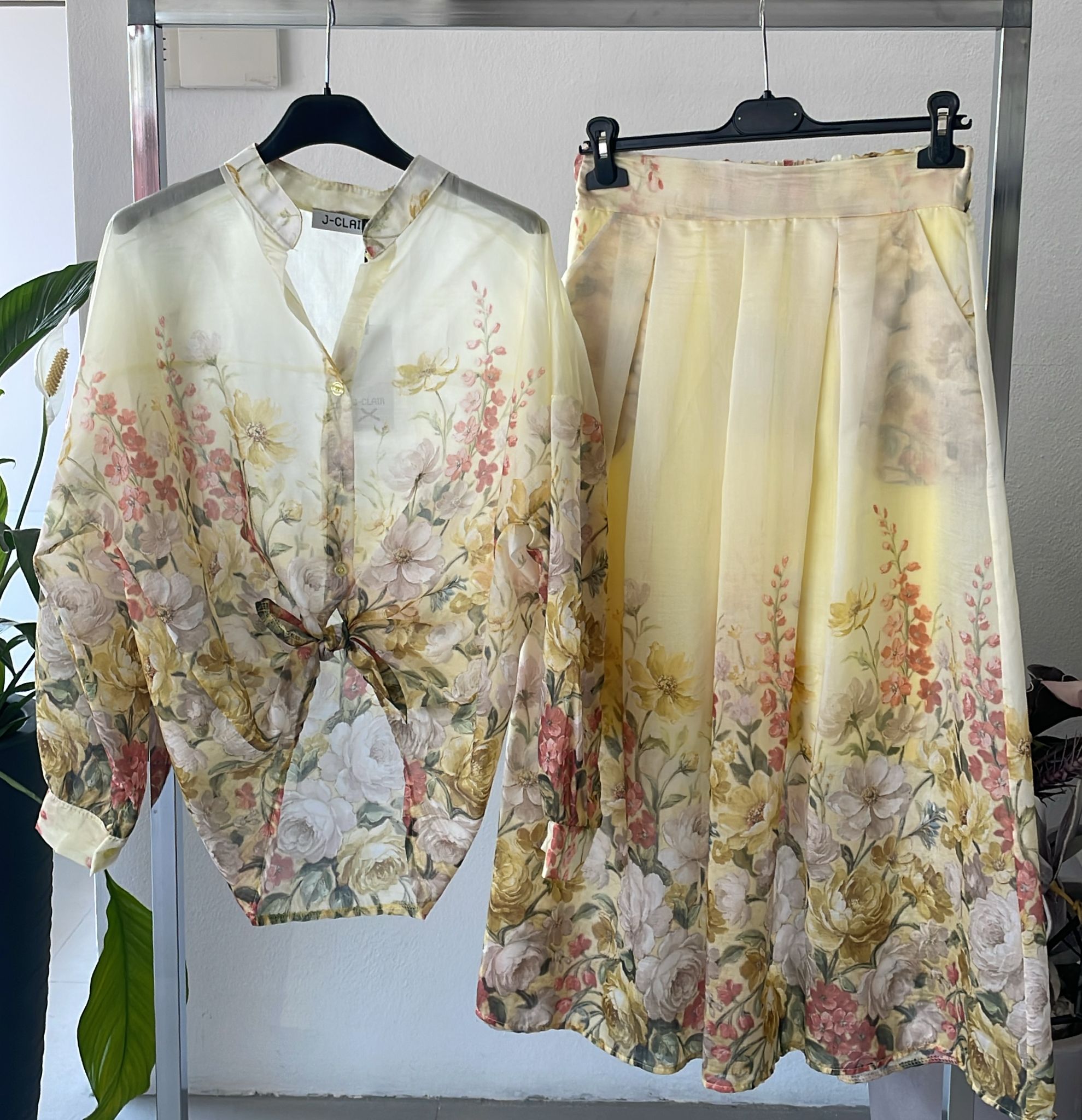 Фото Joie Clair (J-Clair)