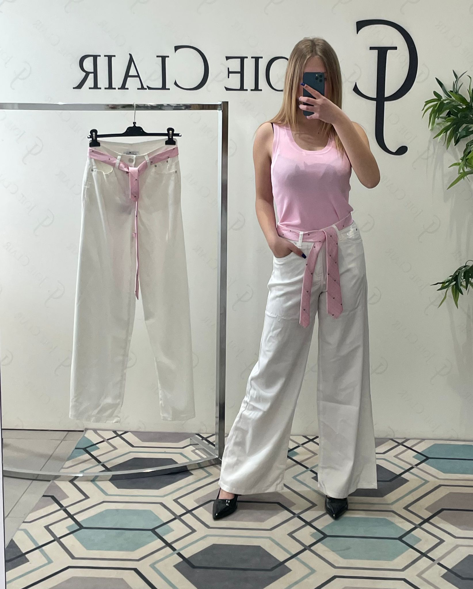 Фото Joie Clair (J-Clair)