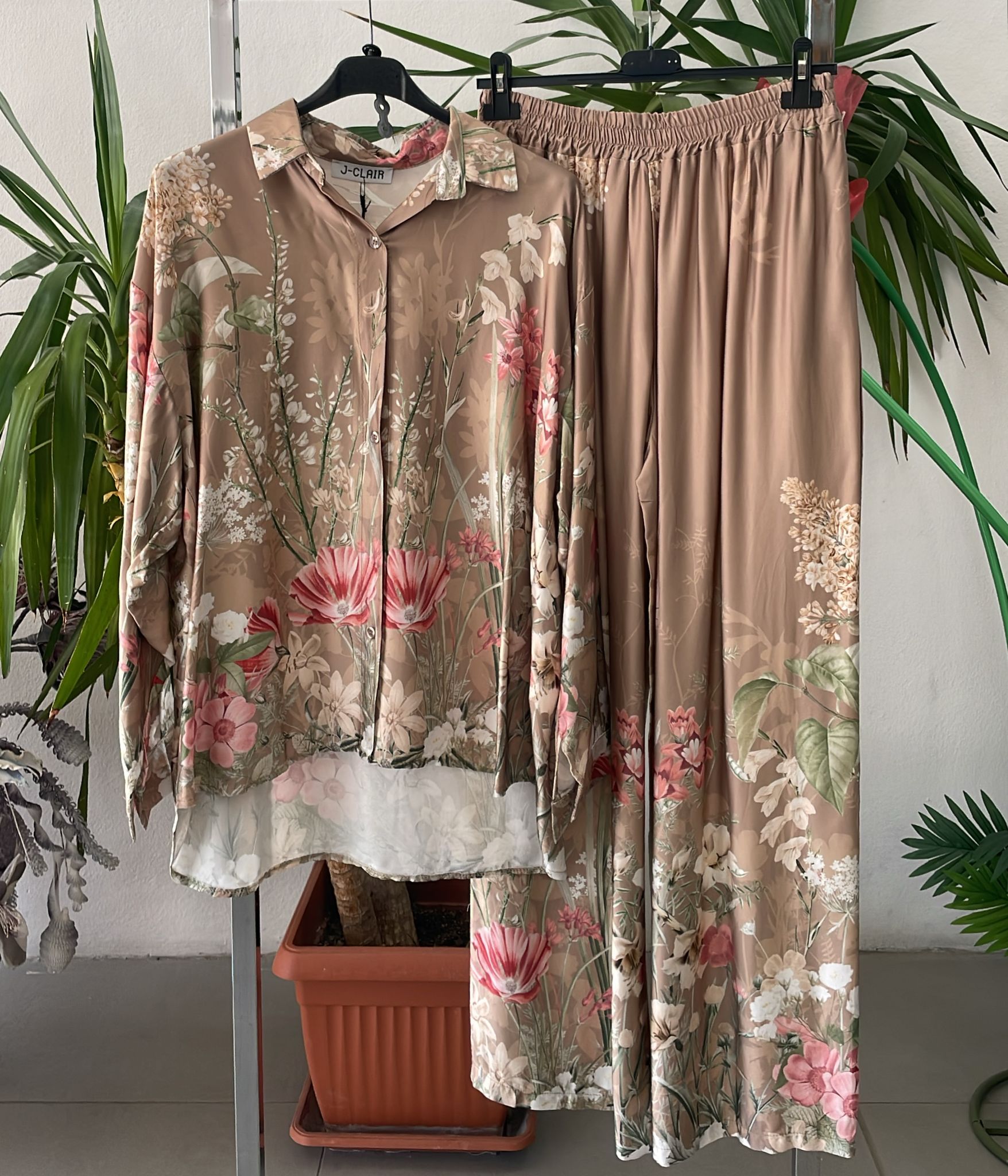 Фото Joie Clair (J-Clair)