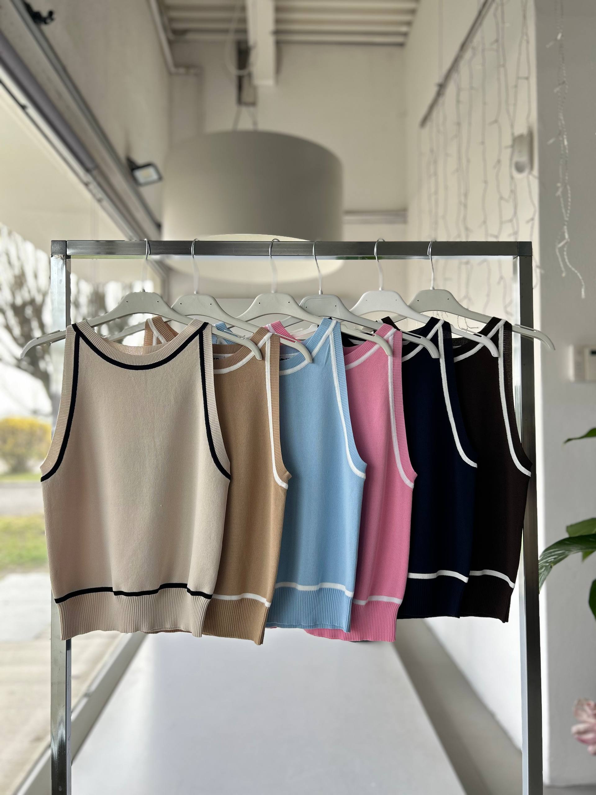 Фото Joie Clair (J-Clair)