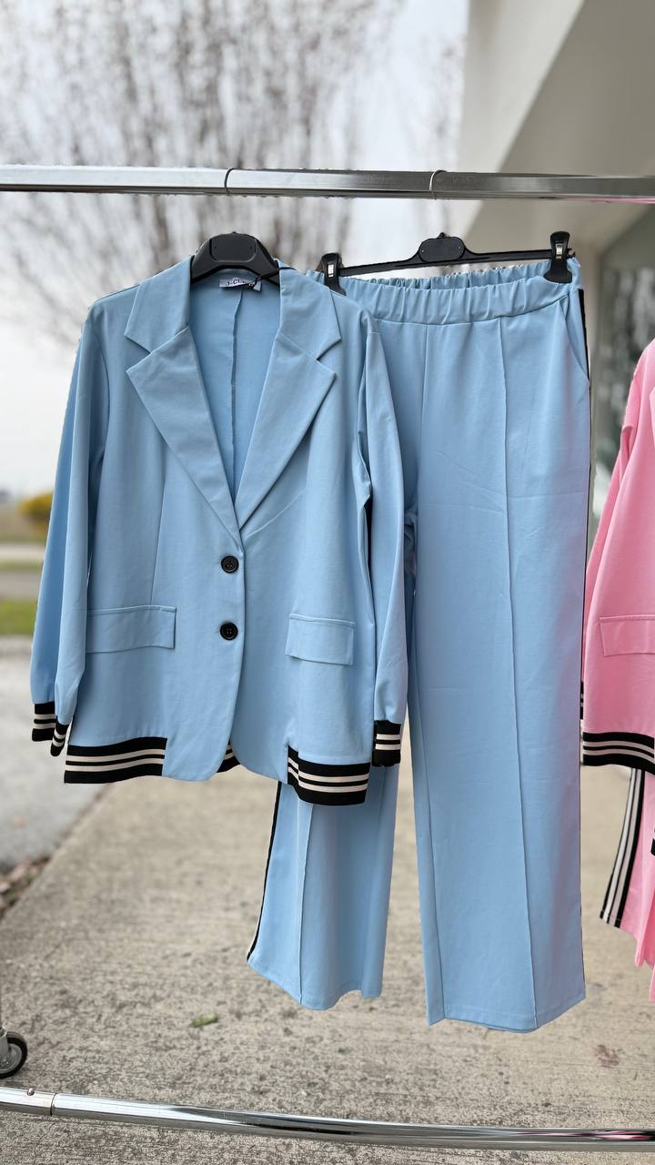 Фото Joie Clair (J-Clair)